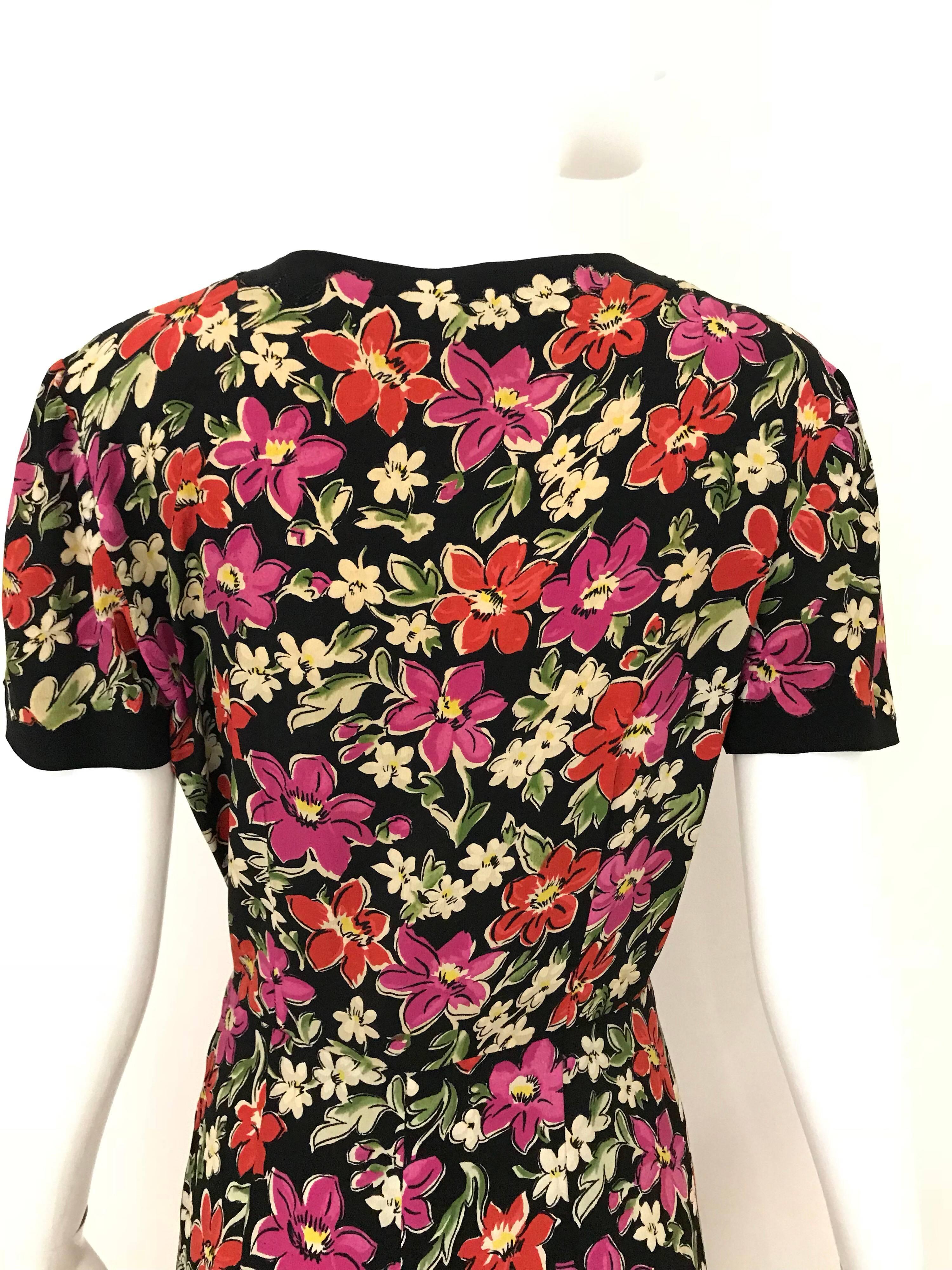 1940s Multicolor Floral Print Rayon Dress In Good Condition For Sale In Beverly Hills, CA