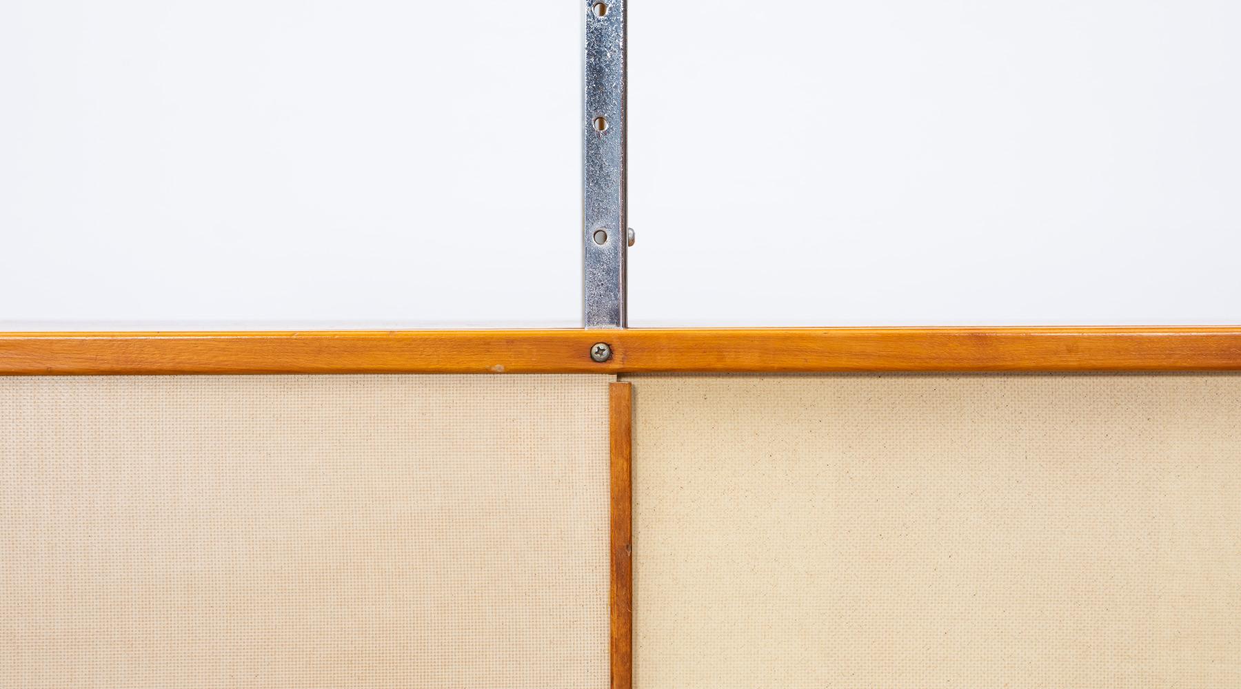 1940s Multicolored Plywood, Fiberglass, Metal ESU Shelf Charles & Ray Eames 'b' For Sale 2