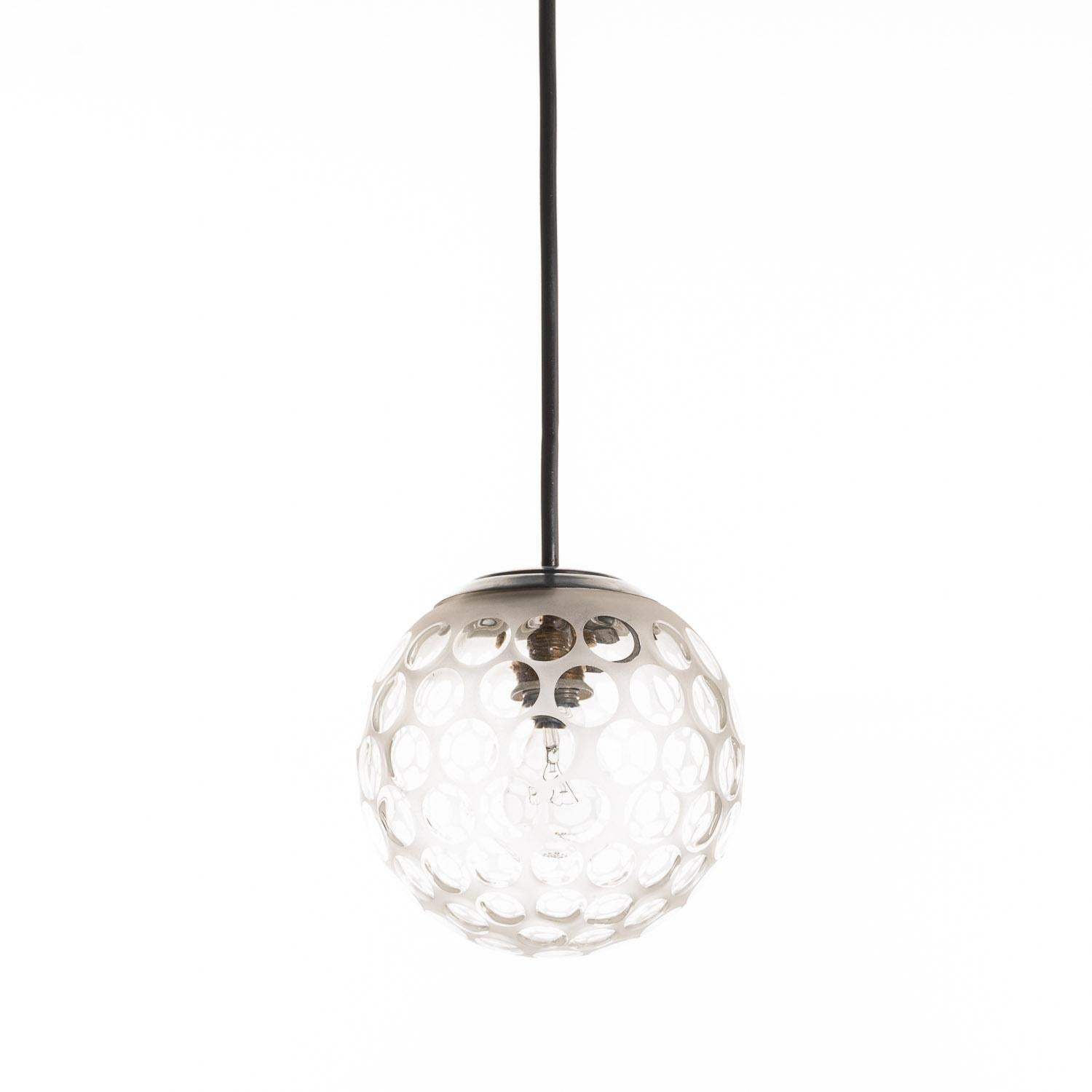 Fun Italian sphere pendant with a playful motif. Attributed to Lenti by Carlo scarpa for Venini