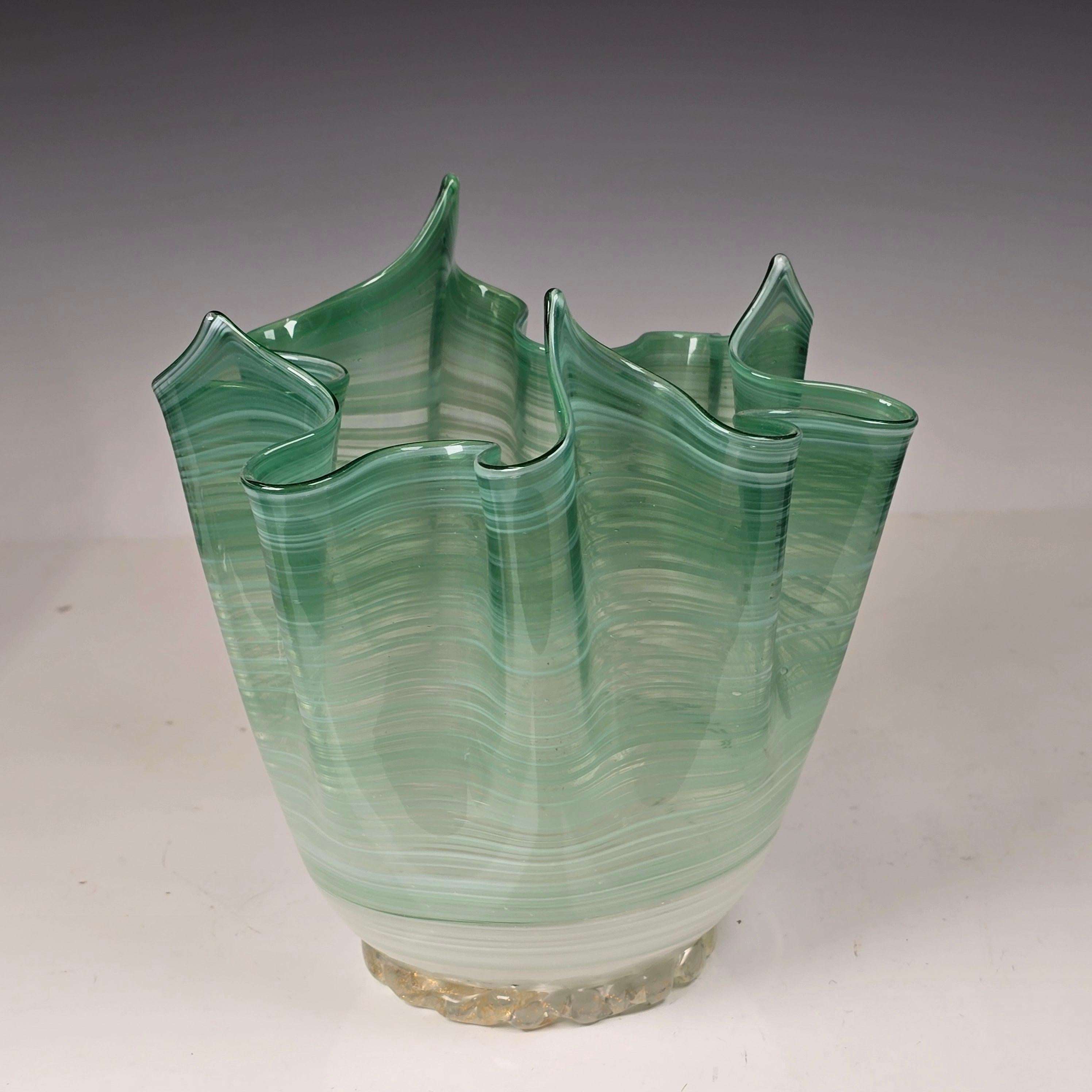 Vaso a fazzoletto di Murano degli anni '40 in vendita 2