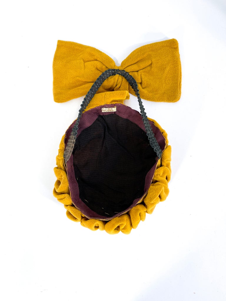 1940s Mustard Gold Velour Cocktail Hat For Sale 2