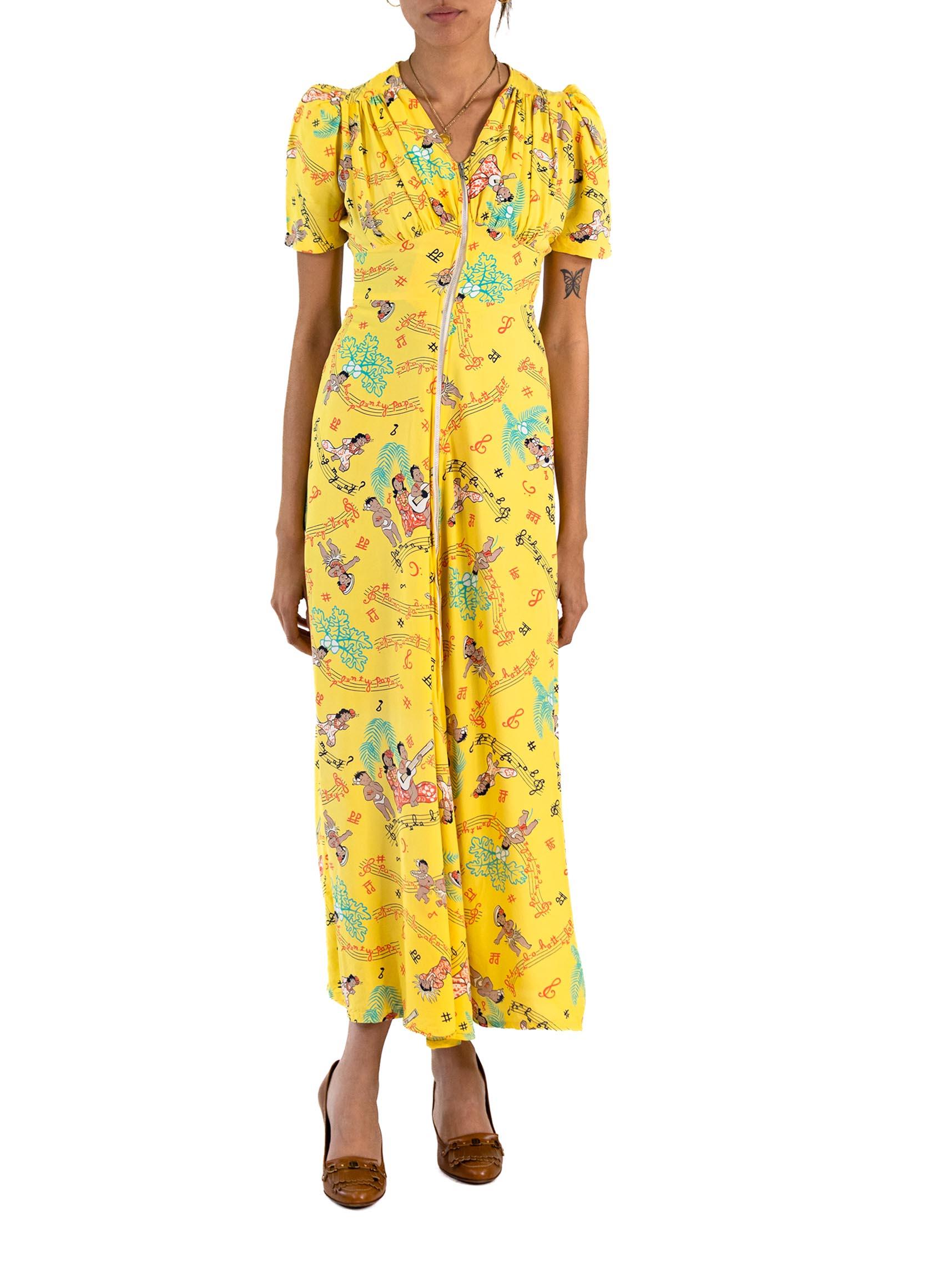 Women's 1940S Mustard Yellow Cold Rayon Hawaiin Novelty Print Dress For Sale