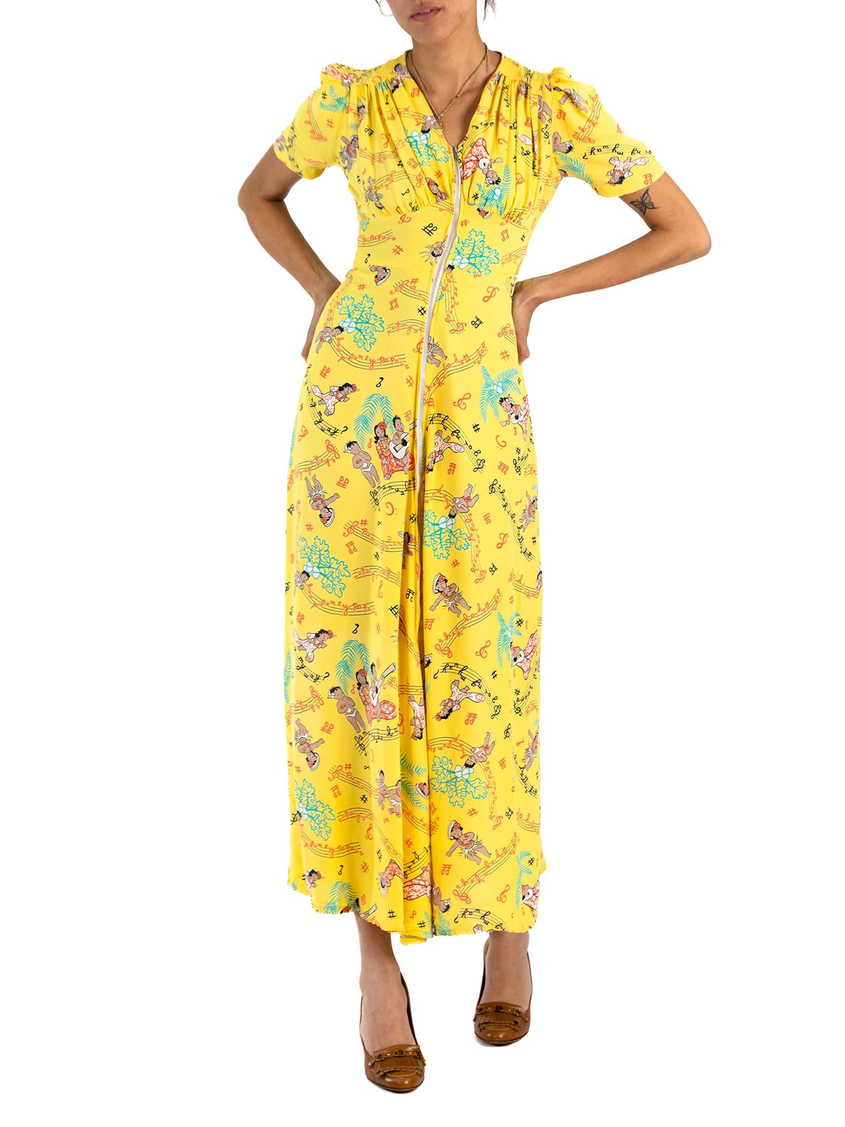1940S Mustard Yellow Cold Rayon Hawaiin Novelty Print Dress For Sale 3