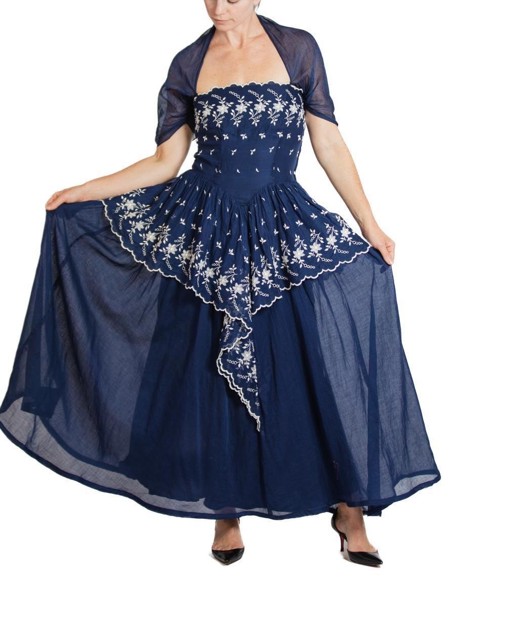 1940S Nave Blue & White Cotton Voile Embroidered Gown With Sheer Jacket For Sale 4