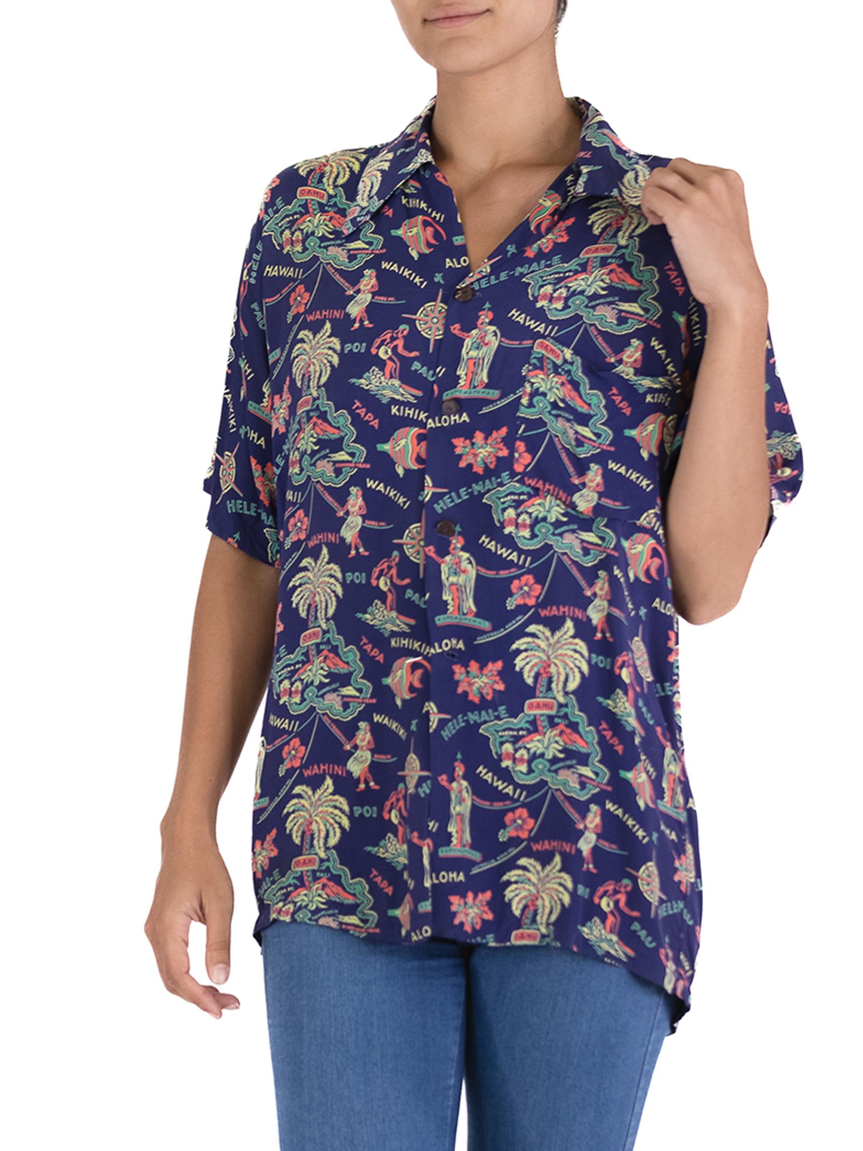 1940S Navy Blue Cold Rayon Made In Hawaii Tropical Island Aloha WW2 Print Shirt For Sale 2