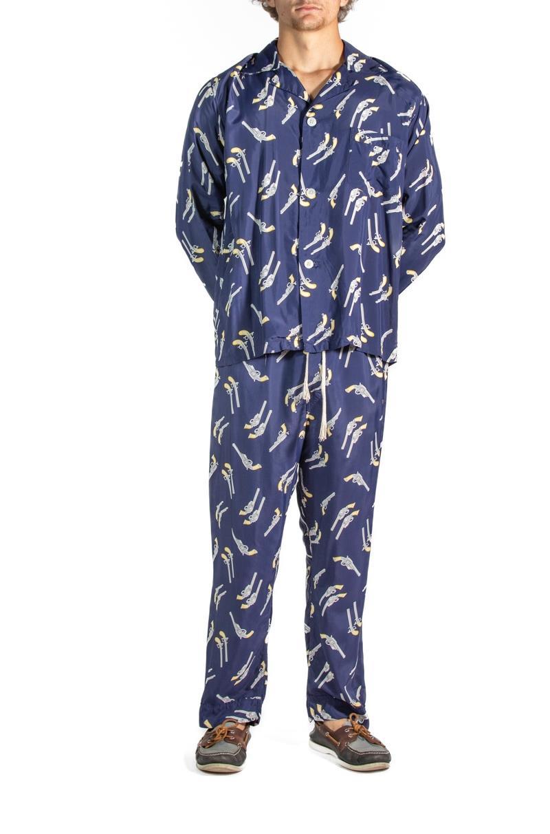 1940S Navy Blue Rayon Men's  Pajamas In Excellent Condition In New York, NY