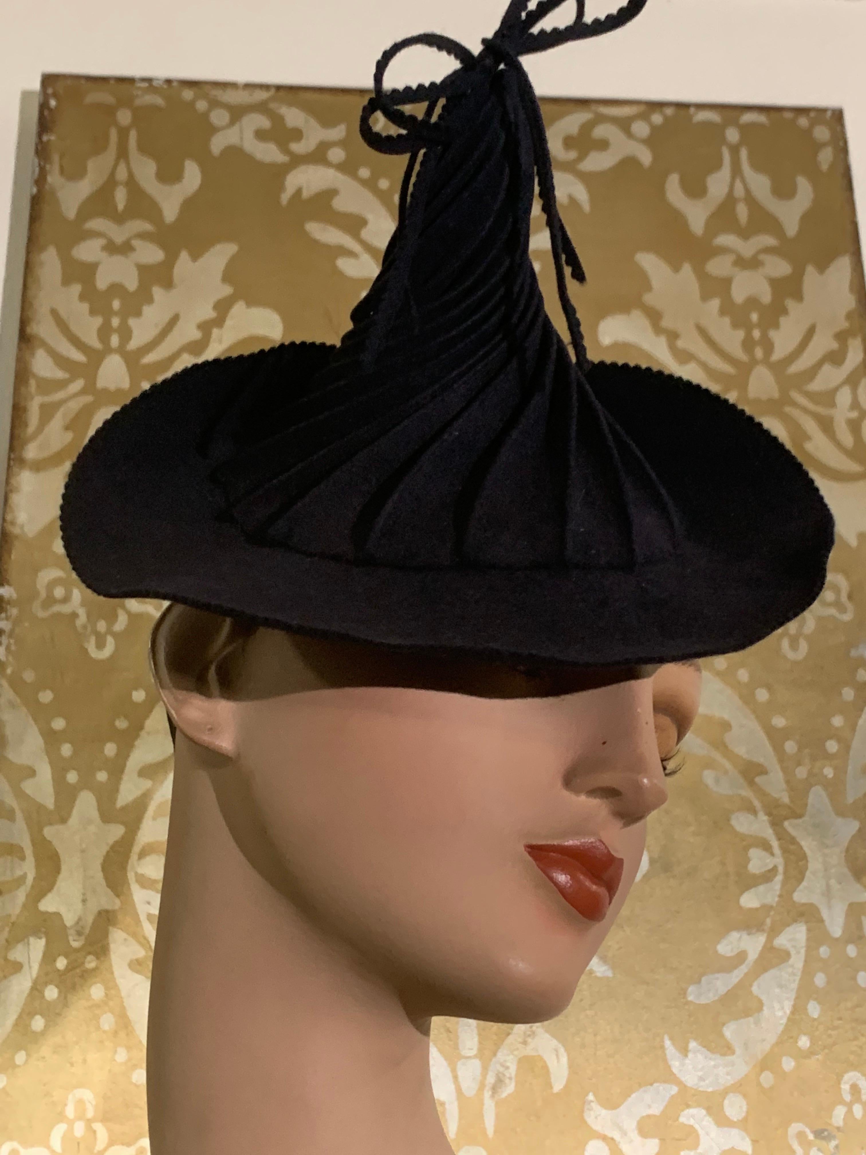 1940s Navy Hattie Carnegie Wool Peaked Spiral Toy Tilt Hat 2