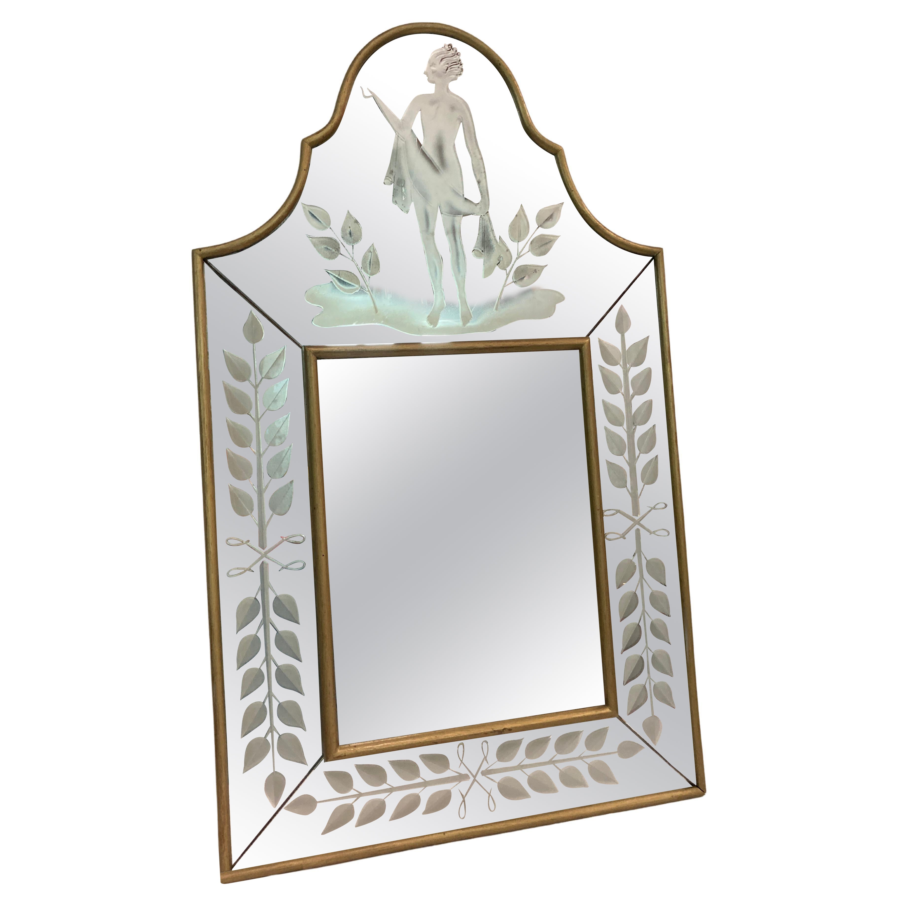 Espejo de pared neoclásico de cristal tallado de 1940