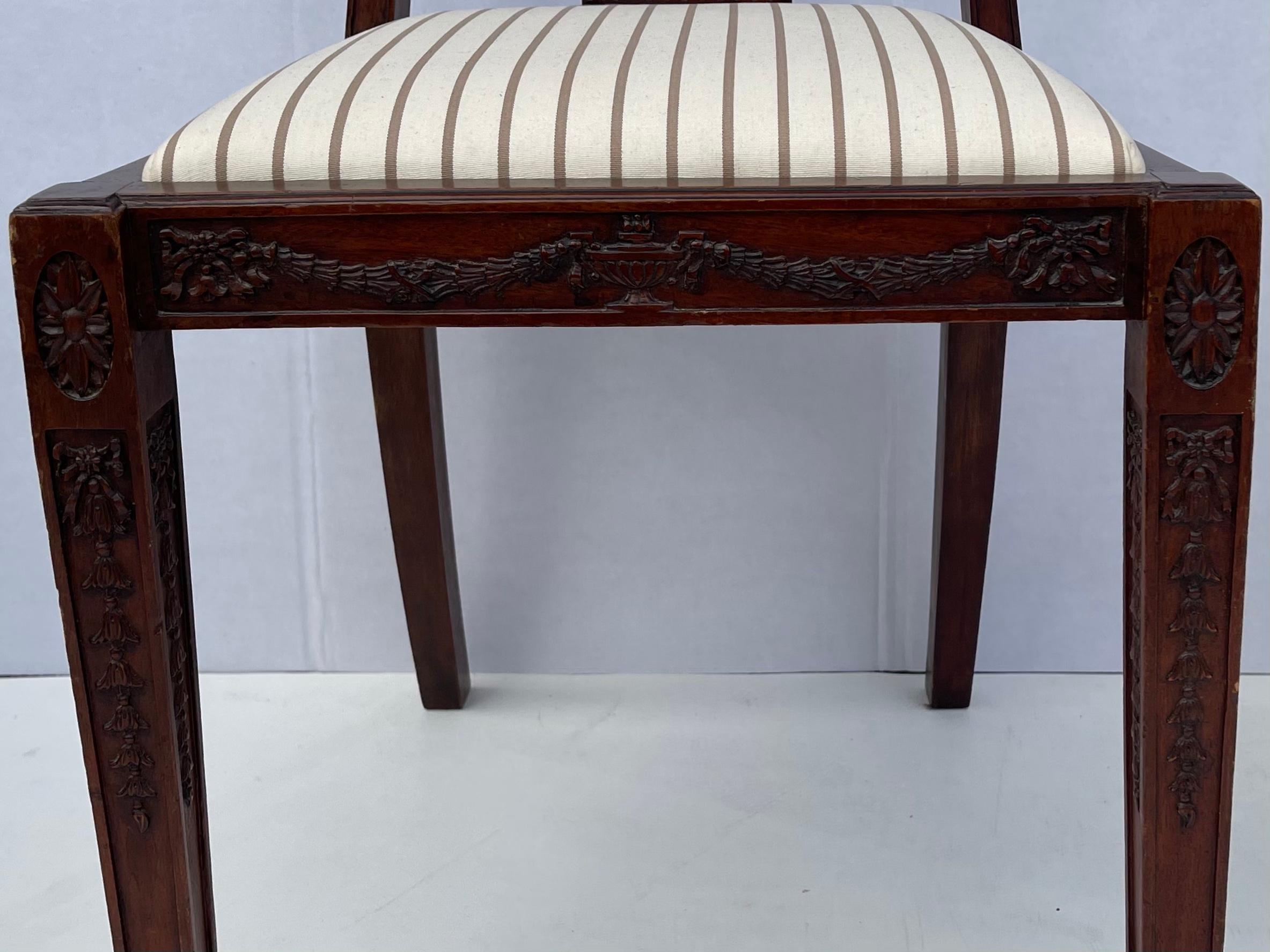 1940s Neo-Classical Style Carved Mahogany Side Chairs, Pair For Sale 1