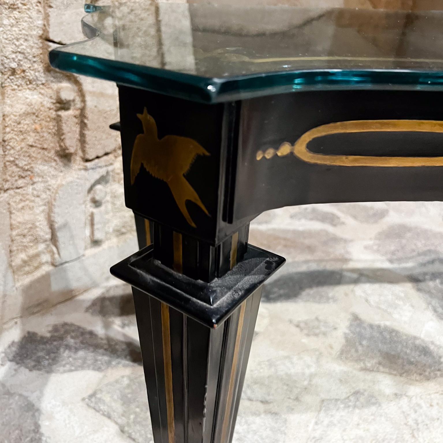 1940s Neoclassical Fleur de Lis Side Table Arturo Pani Modernism Mexico City For Sale 2