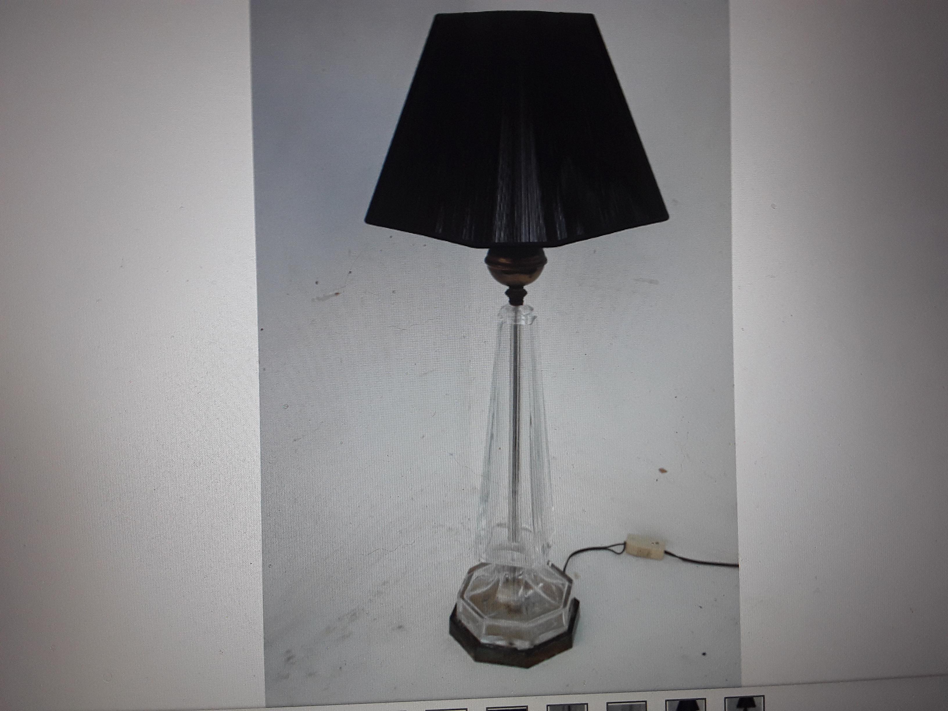 1940's Neoclassical Style Brass & Glass Obelisk Form Table Lamp For Sale 3