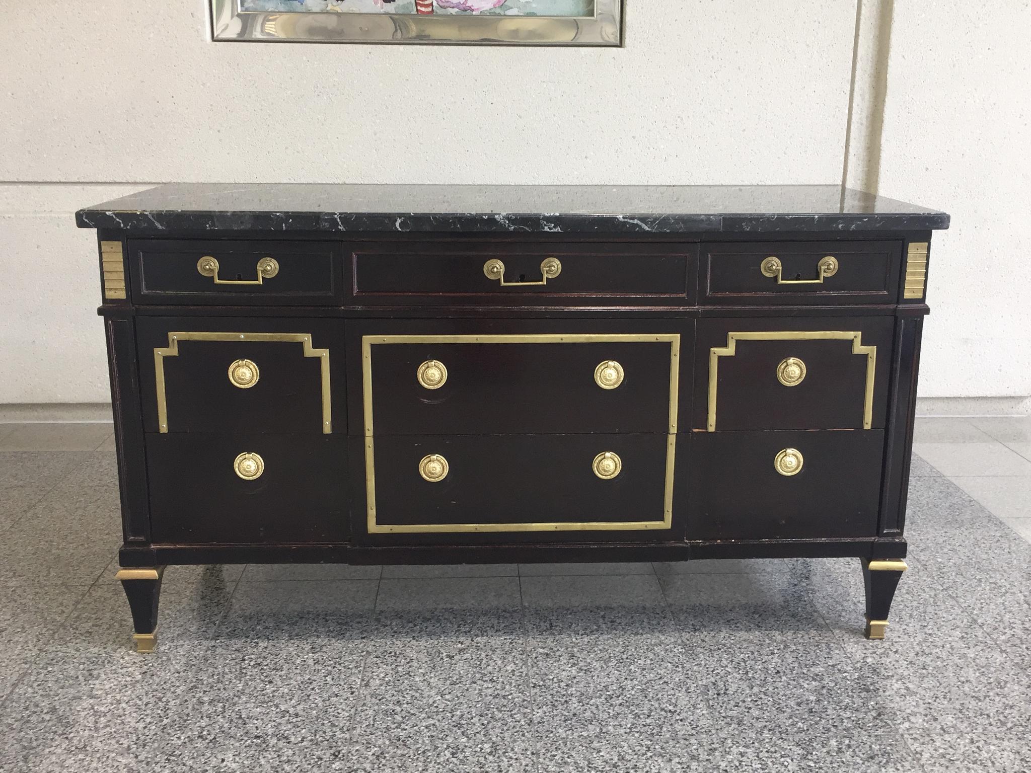 1940s Neoclassical Style Lacquered Chest with Marbletop In Good Condition In New York, NY