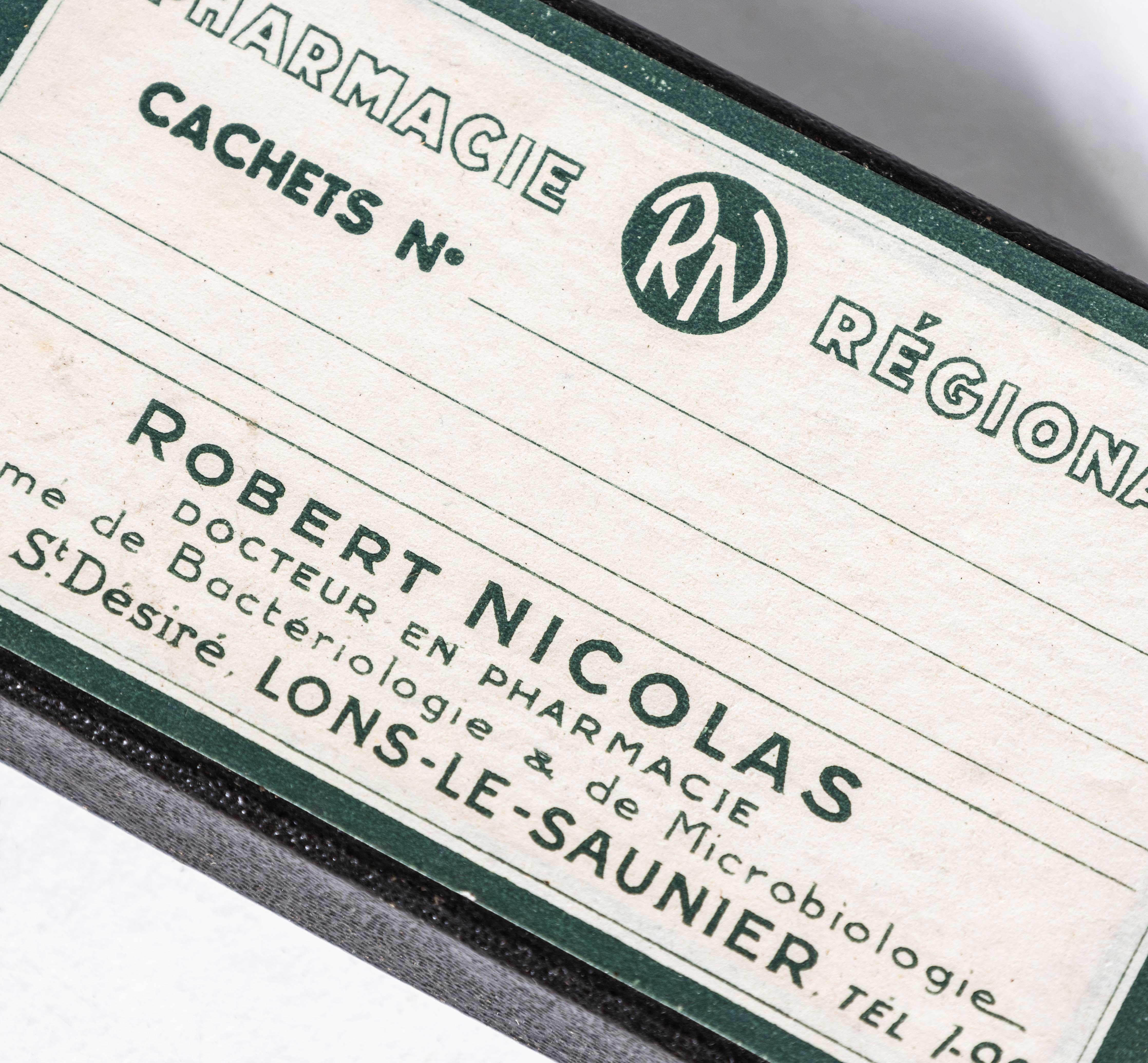Caja de farmacia New Old Stock de 1940 - Gran cantidad disponible en venta 1