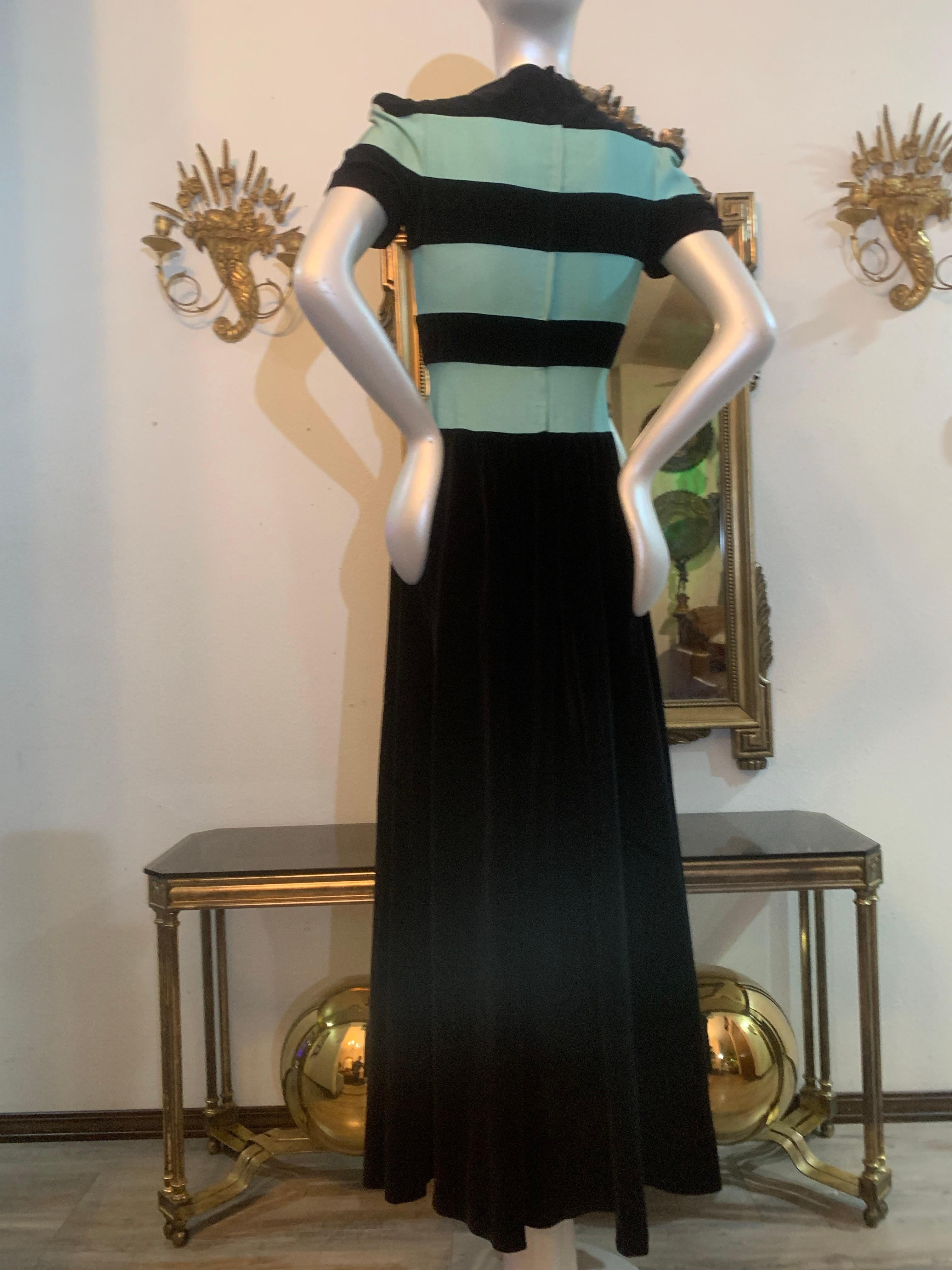 1940s New York Creation Robe à corsage rayé menthe et noir avec épaules structurées en vente 7