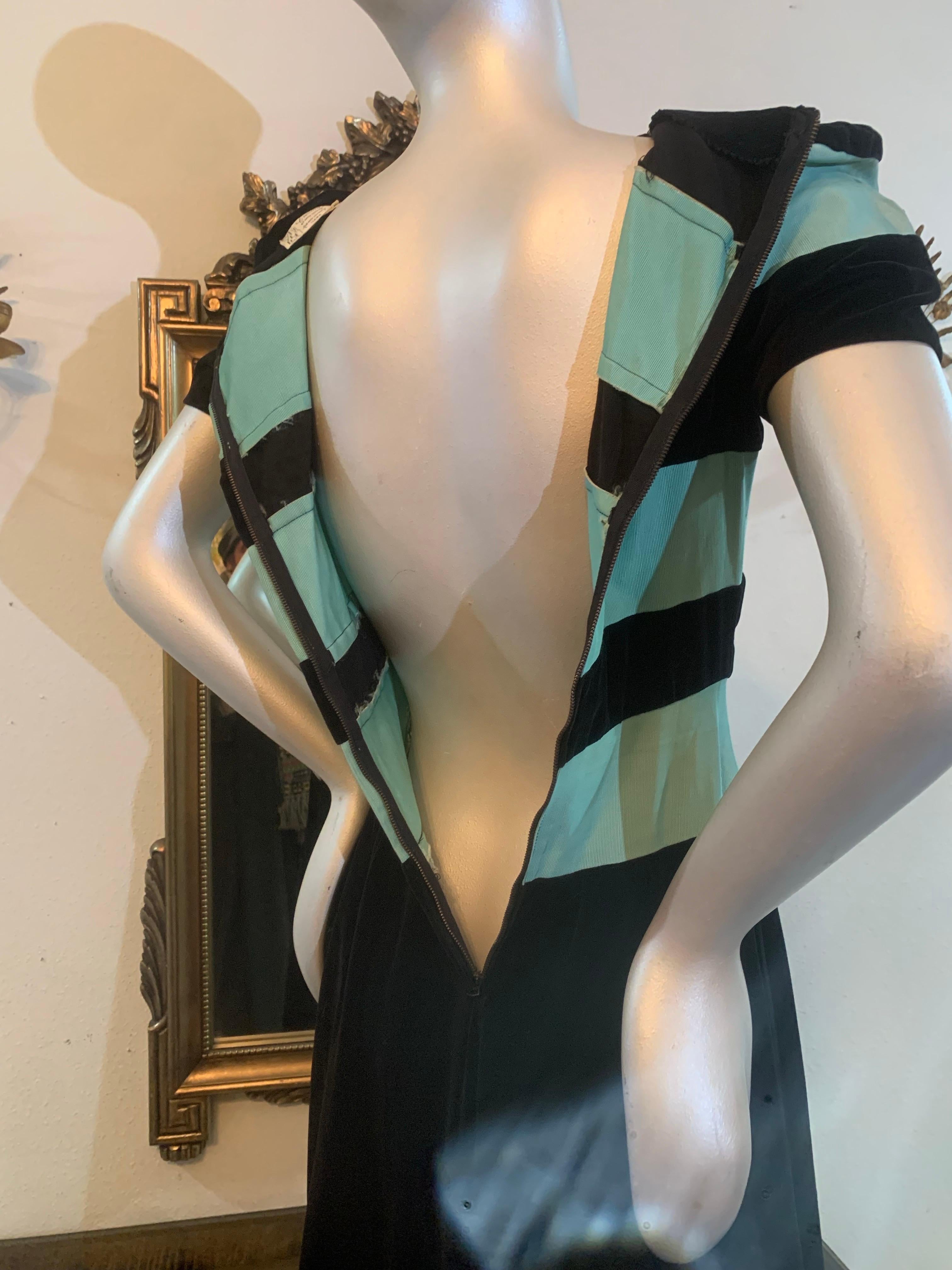 1940s New York Creation Robe à corsage rayé menthe et noir avec épaules structurées en vente 10
