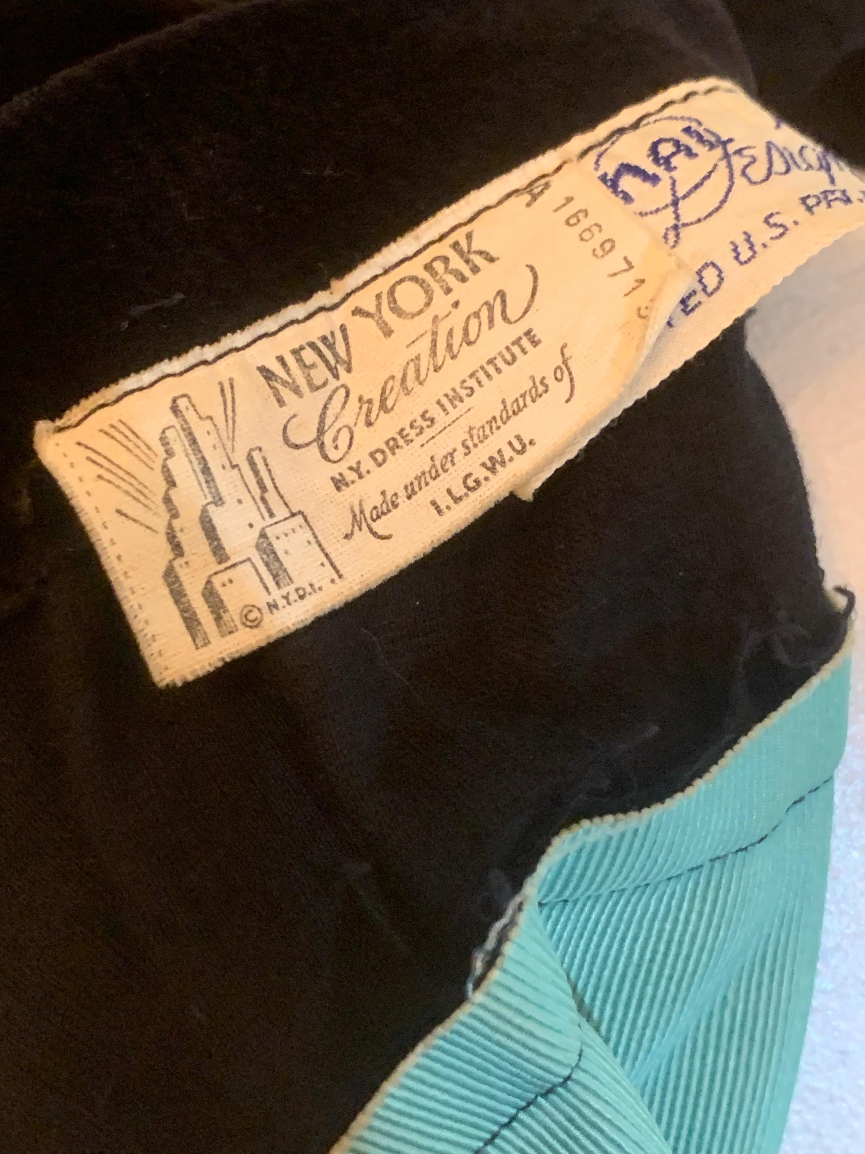 1940s New York Creation Robe à corsage rayé menthe et noir avec épaules structurées en vente 12