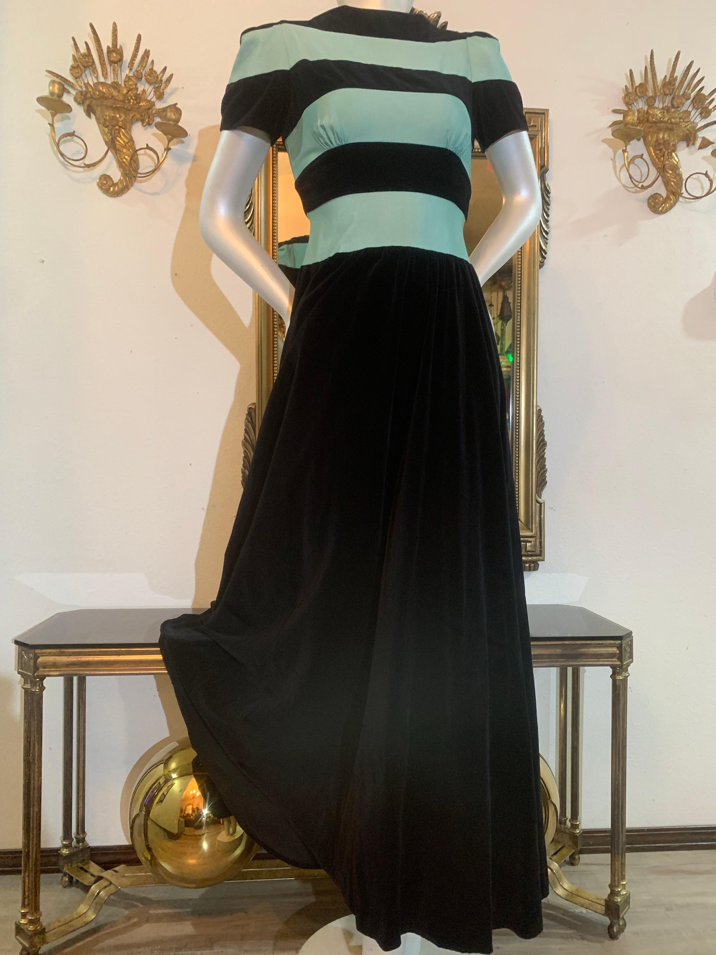 1940s New York Creation Robe à corsage rayé menthe et noir avec épaules structurées Excellent état - En vente à Gresham, OR