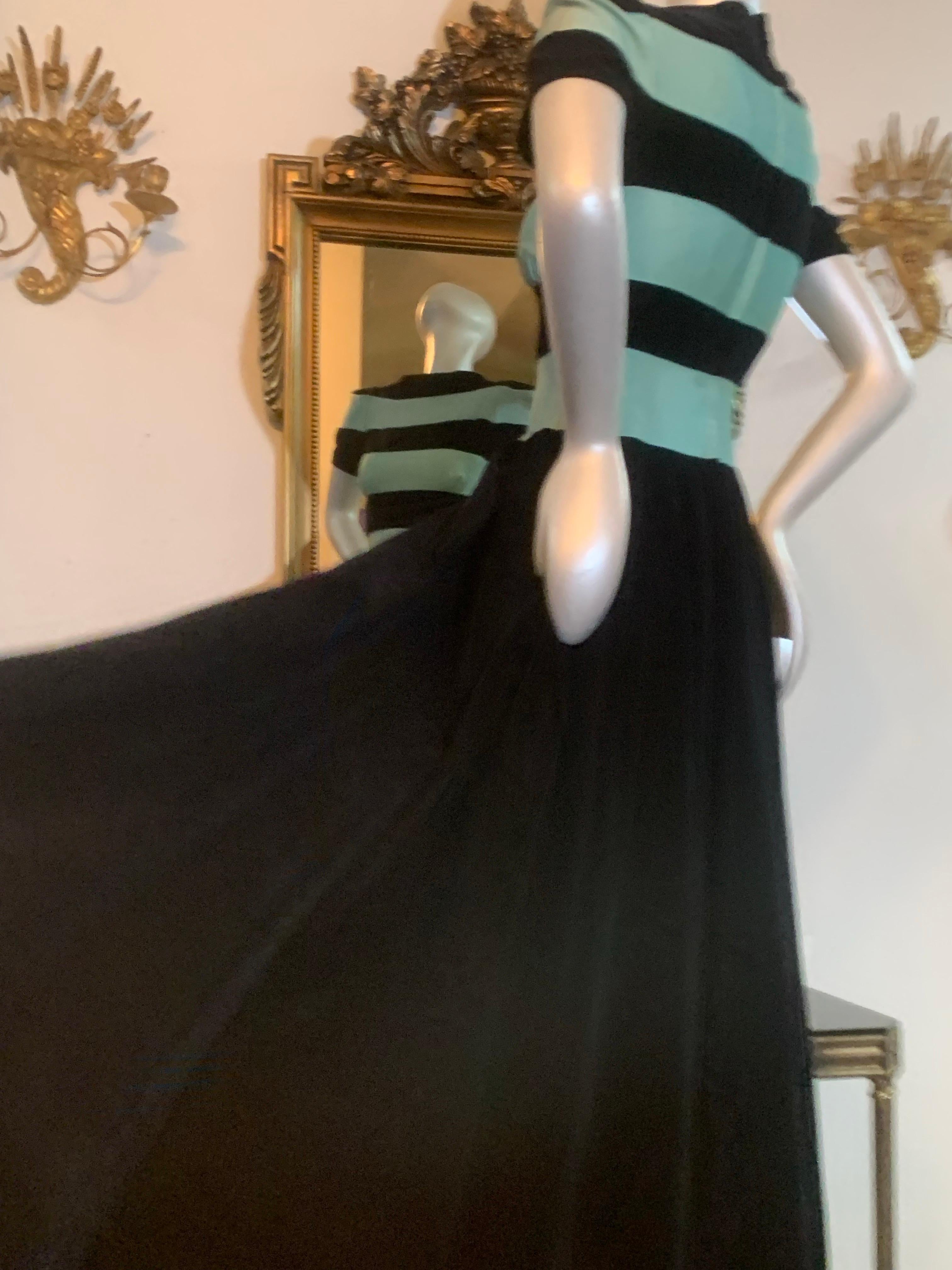 1940s New York Creation Robe à corsage rayé menthe et noir avec épaules structurées en vente 4