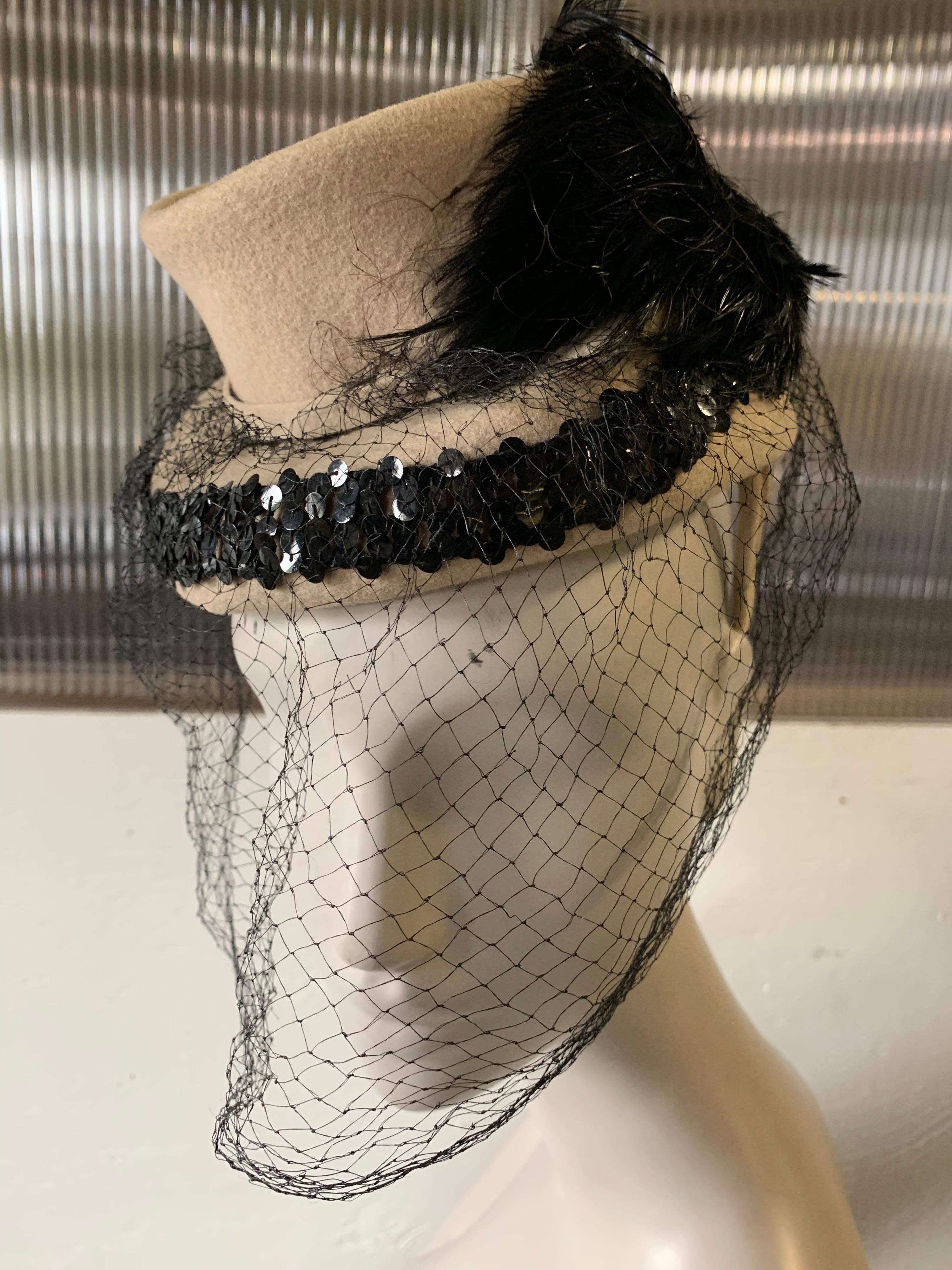 1940s New York Creations Ecru Wool Tilt Top Hat W/ Feathers Sequins & Veil For Sale 2