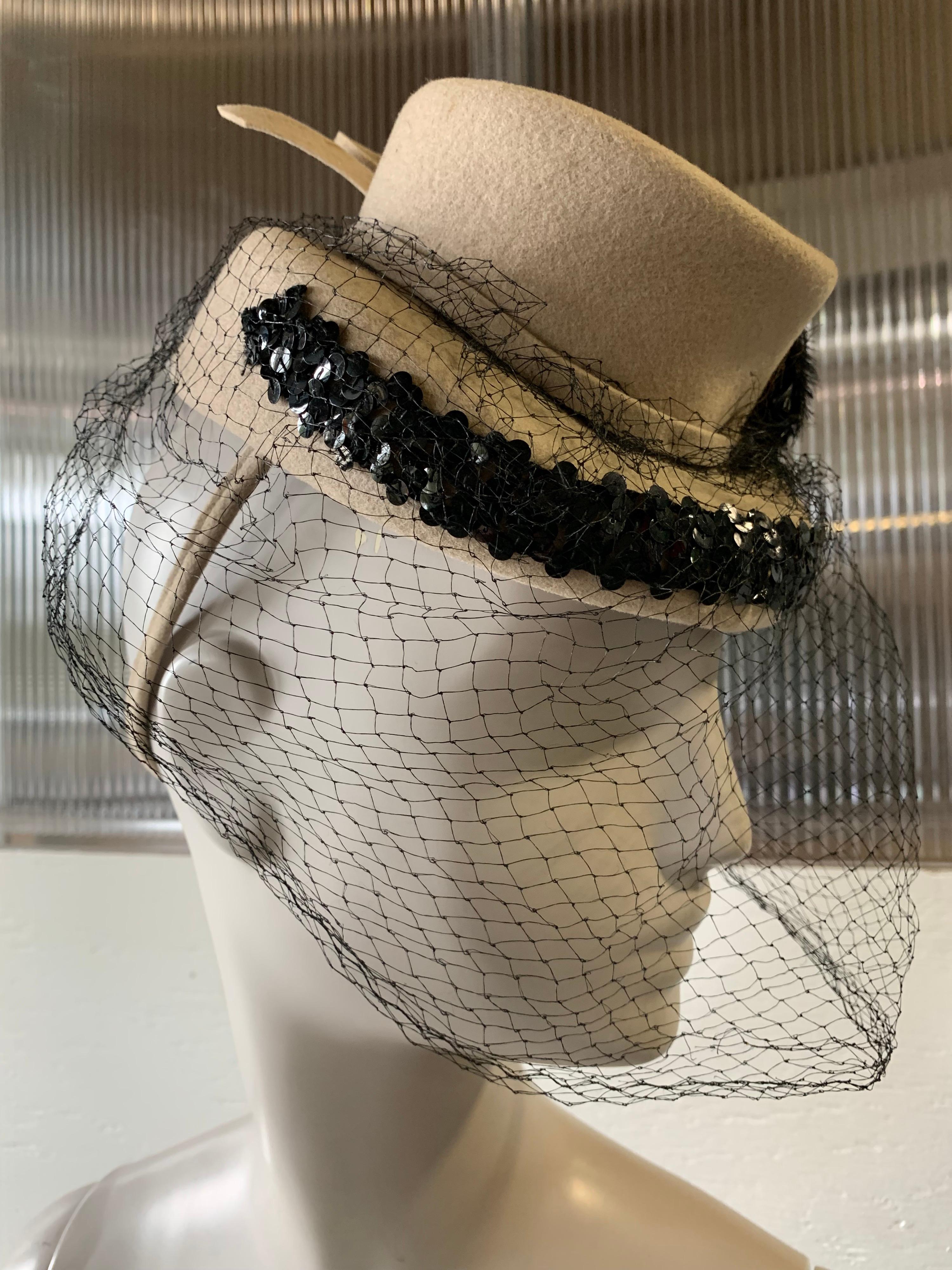 top hat with veil