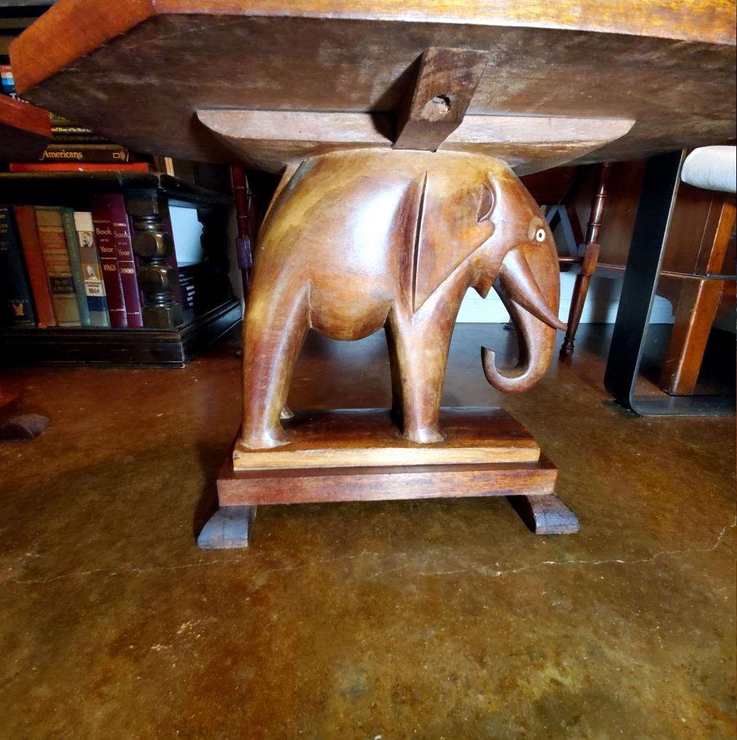 1940s Nigerian Carved Mahogany End Tables With Elephant Bases - a Pair. In Good Condition For Sale In Waxahachie, TX