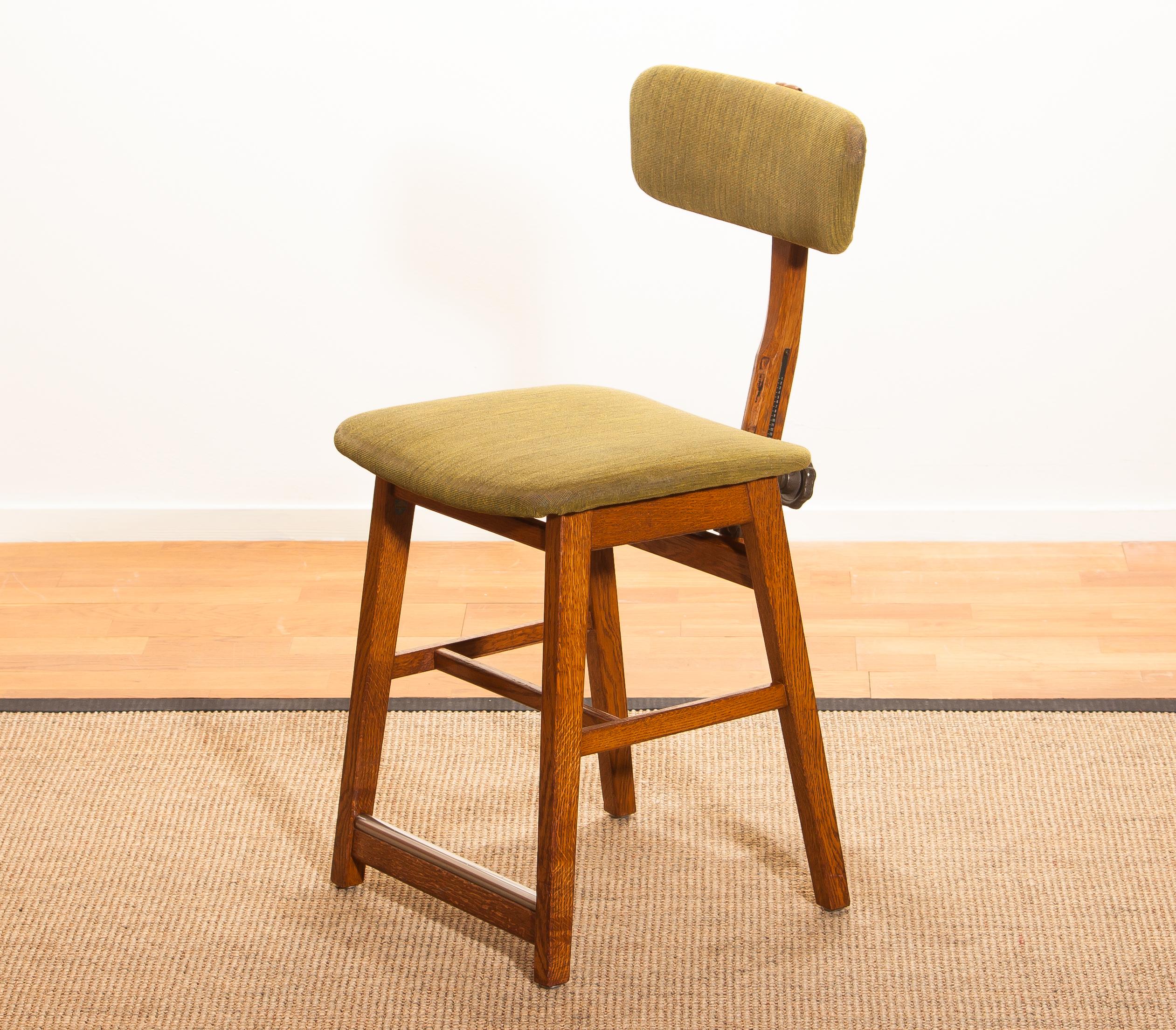 Mid-20th Century 1940s, Oak and Wool Desk Chair by Âtvidabergs, Sweden
