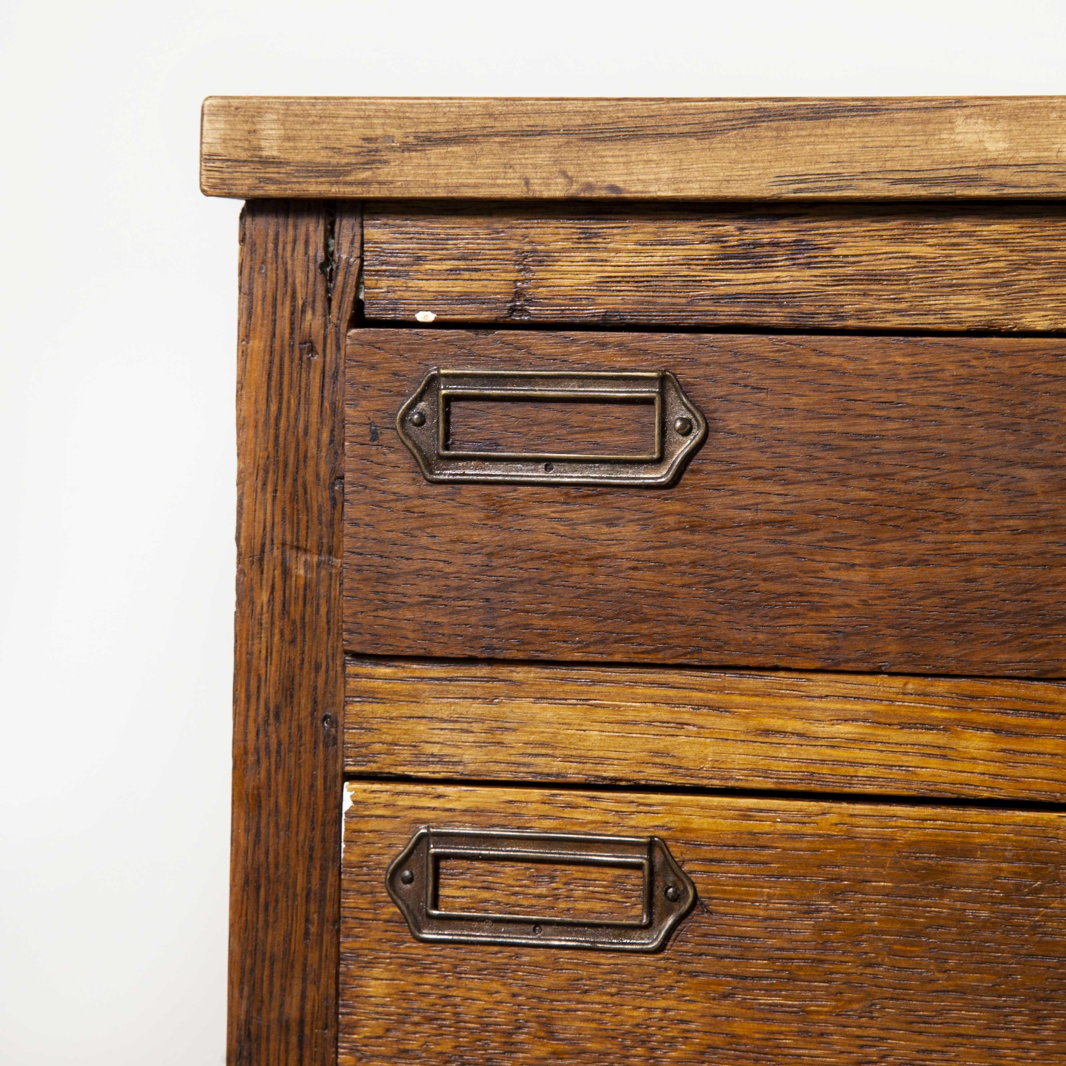 Mid-20th Century 1940s Oak Low Multidrawer Apothercary Chest of Drawers, Eighteen Drawers