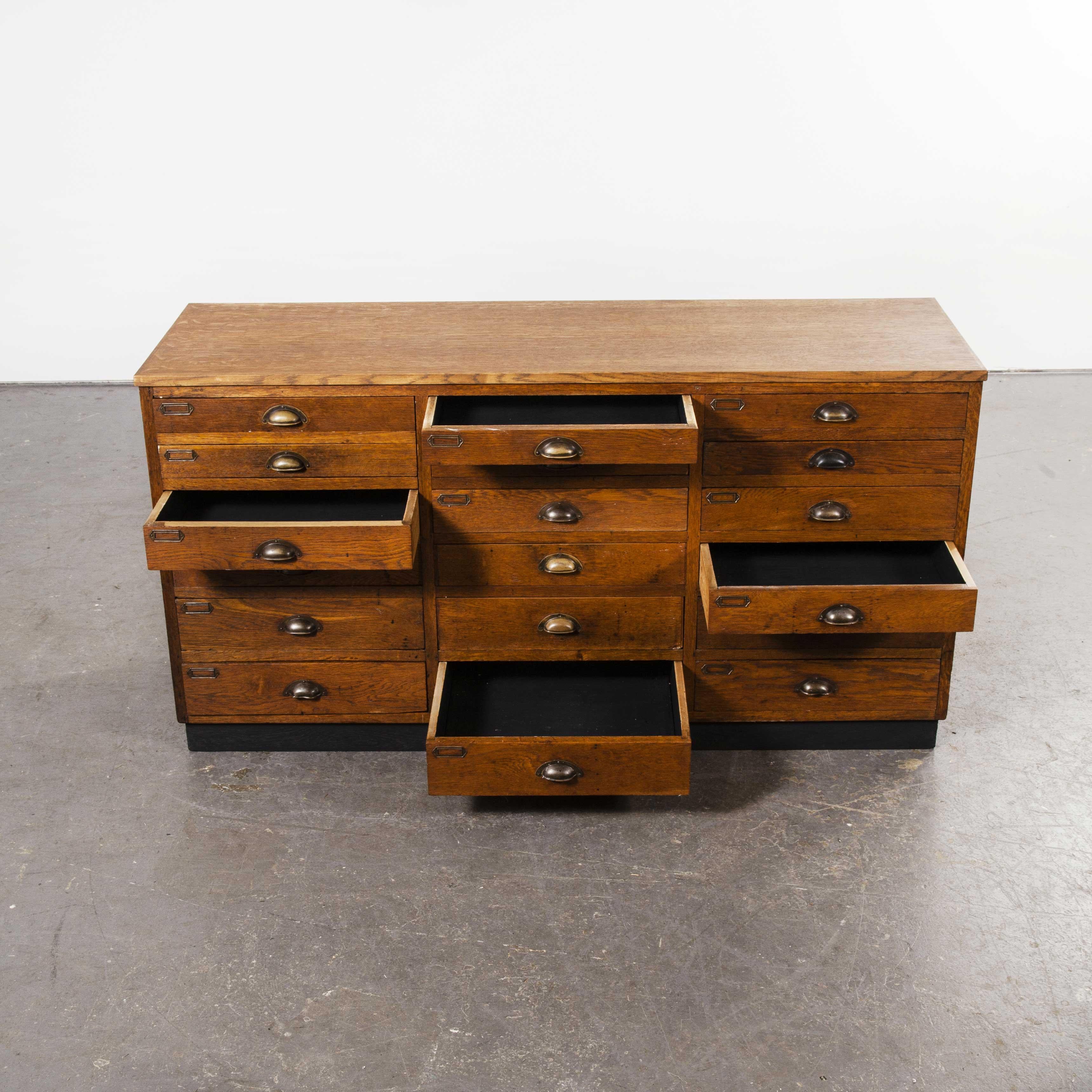 1940s Oak Low Multidrawer Apothercary Chest of Drawers, Eighteen Drawers 3