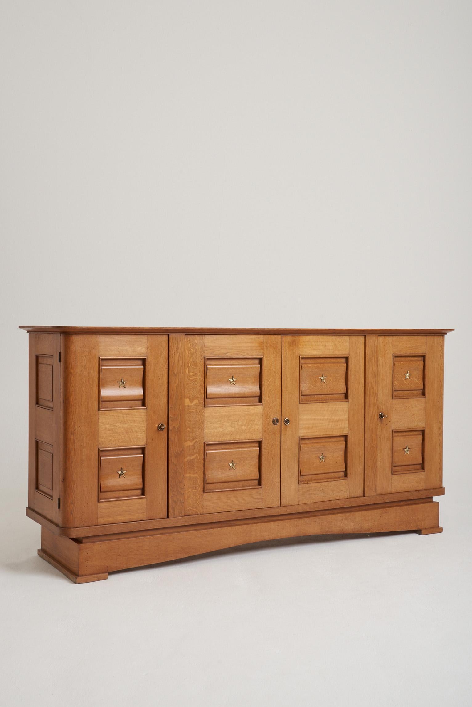 Mid-Century Modern 1940s Oak Sideboard