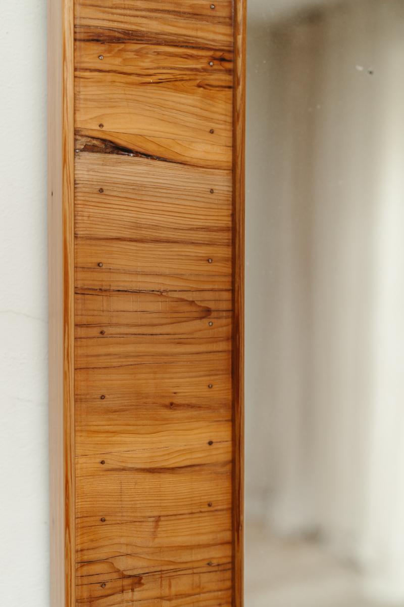 1940's Occasional French Yewwood and Pitchpine Mirror In Good Condition For Sale In Brecht, BE
