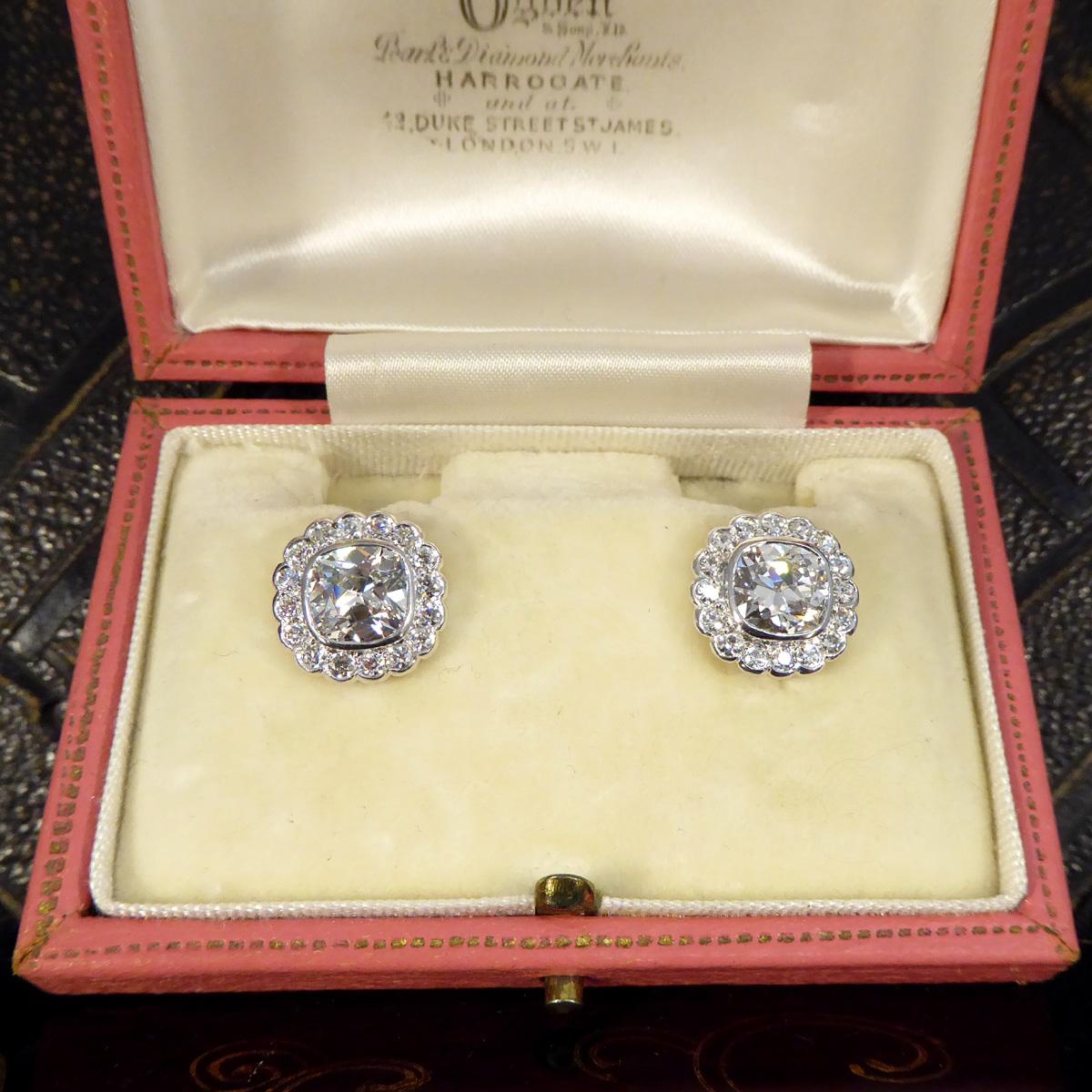 Women's 1940's Old Cushion Cut Daisy Cluster Stud Earrings in Platinum For Sale