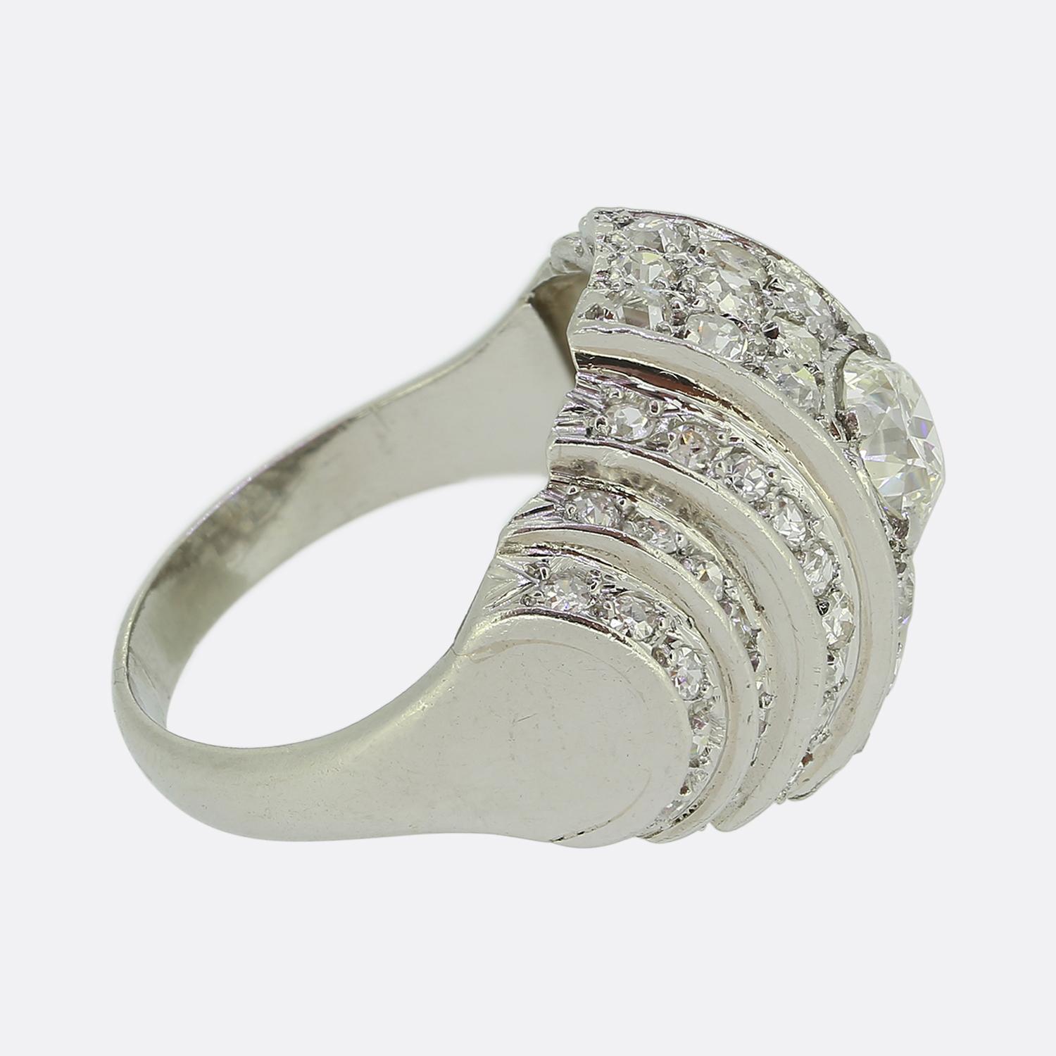 1940er Jahre Altschliff Diamant-Cluster-Ring (Alteuropäischer Brillantschliff) im Angebot