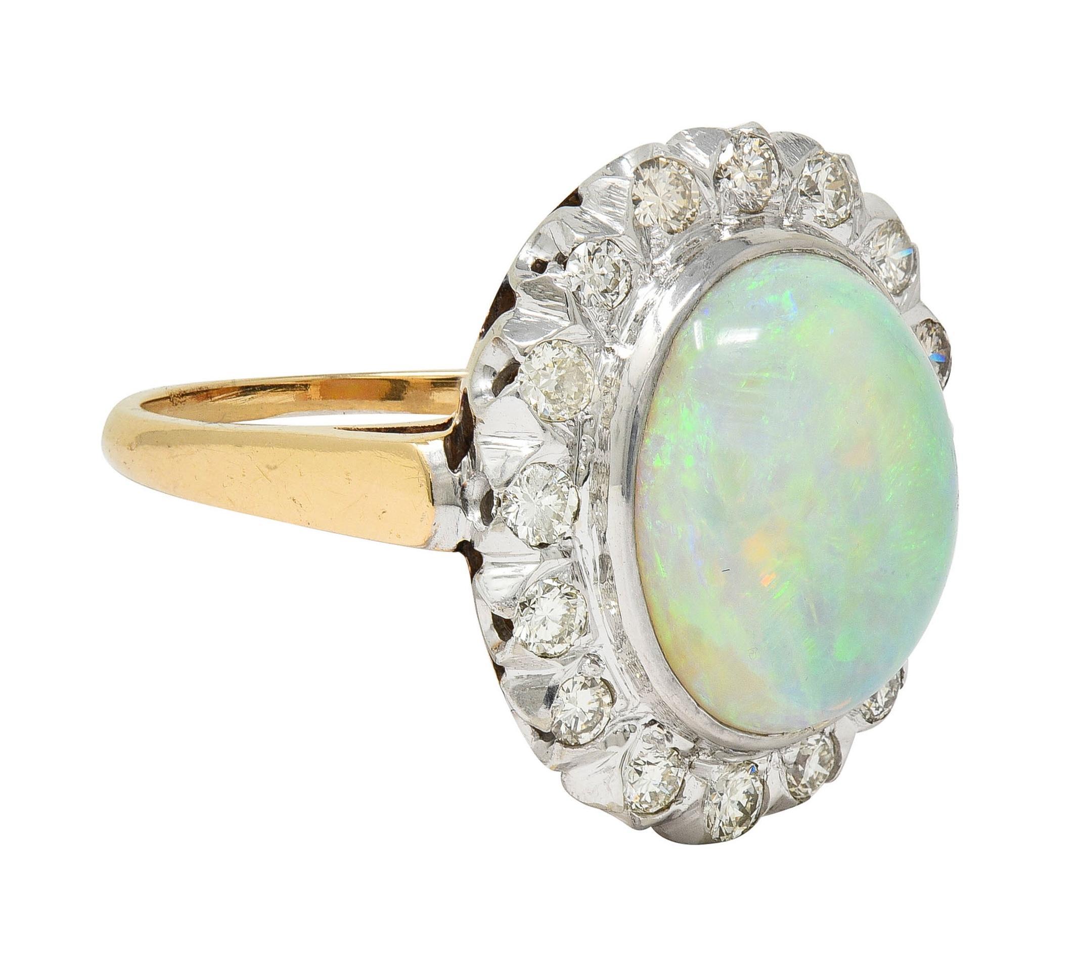 1940's Opal Diamond 14 Karat Two-Tone Gold Vintage Halo Ring Cabujón en venta