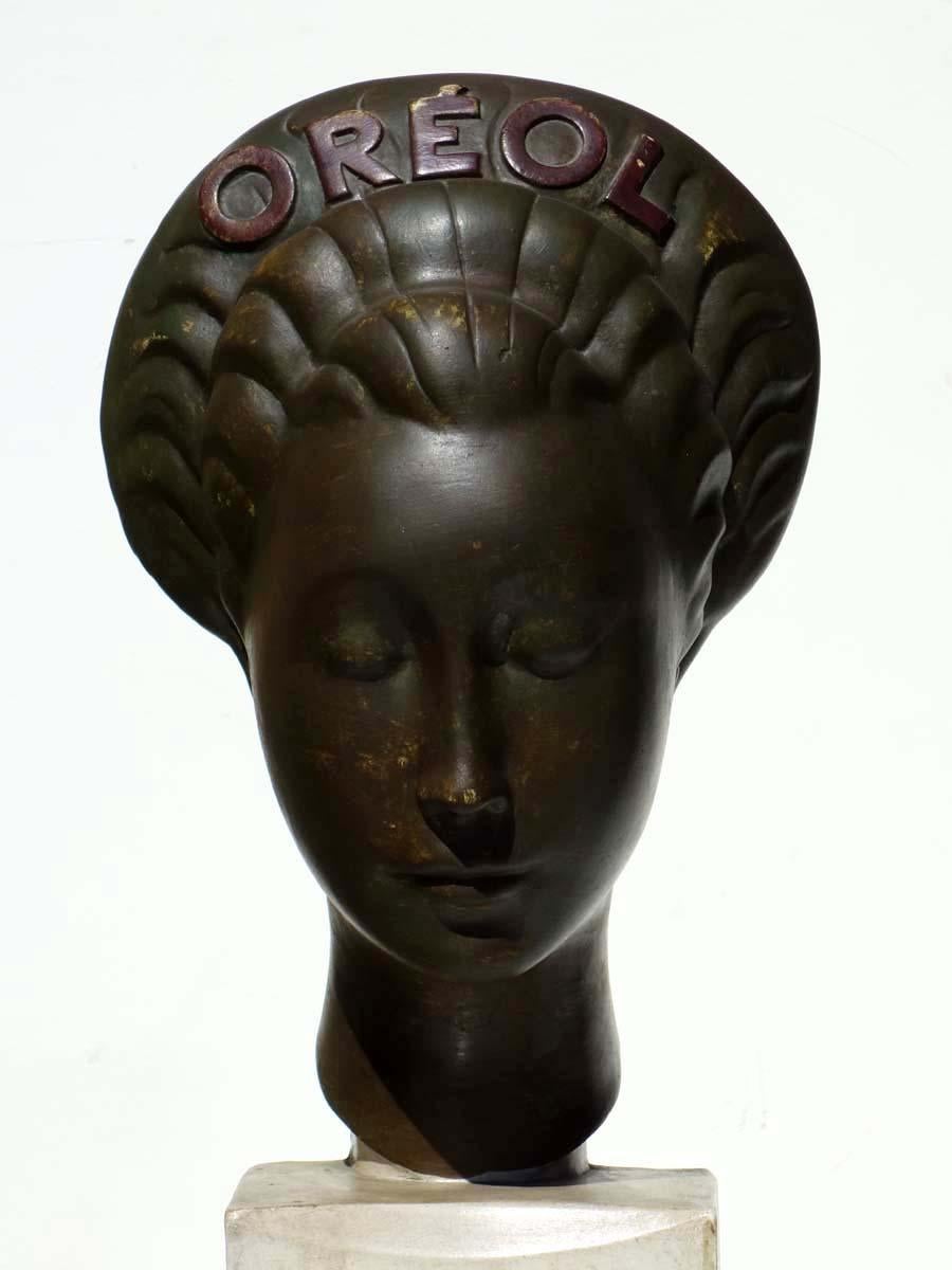 OREOL _ Perm Hairstyle
Rare advertising figure
Plaster compound
Original L'Oreal, 1940

Very good condition
Slight restoration
on the right back of the head.