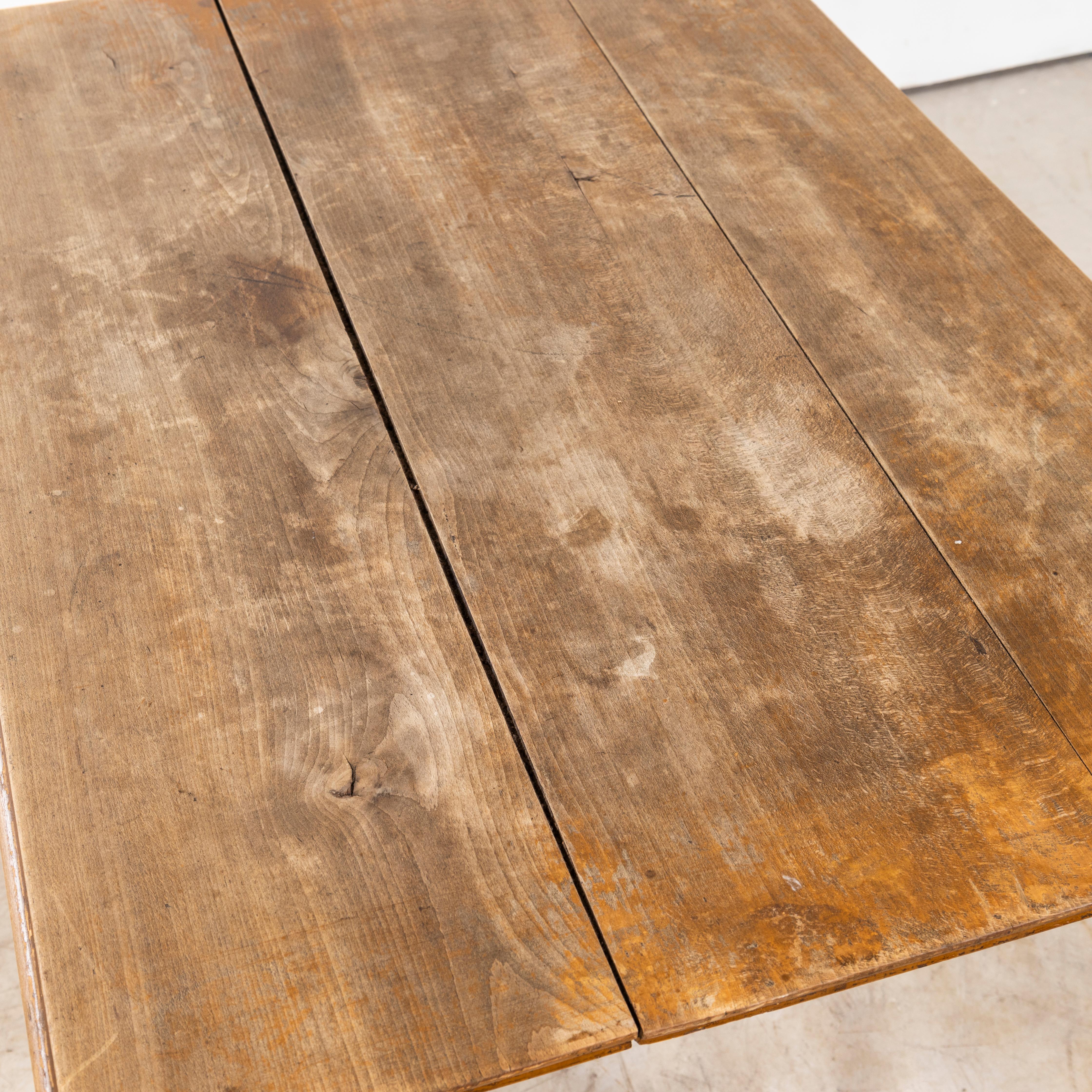 1940's Original French Fruitwood Compact Dining Table - Bobbin Leg For Sale 2