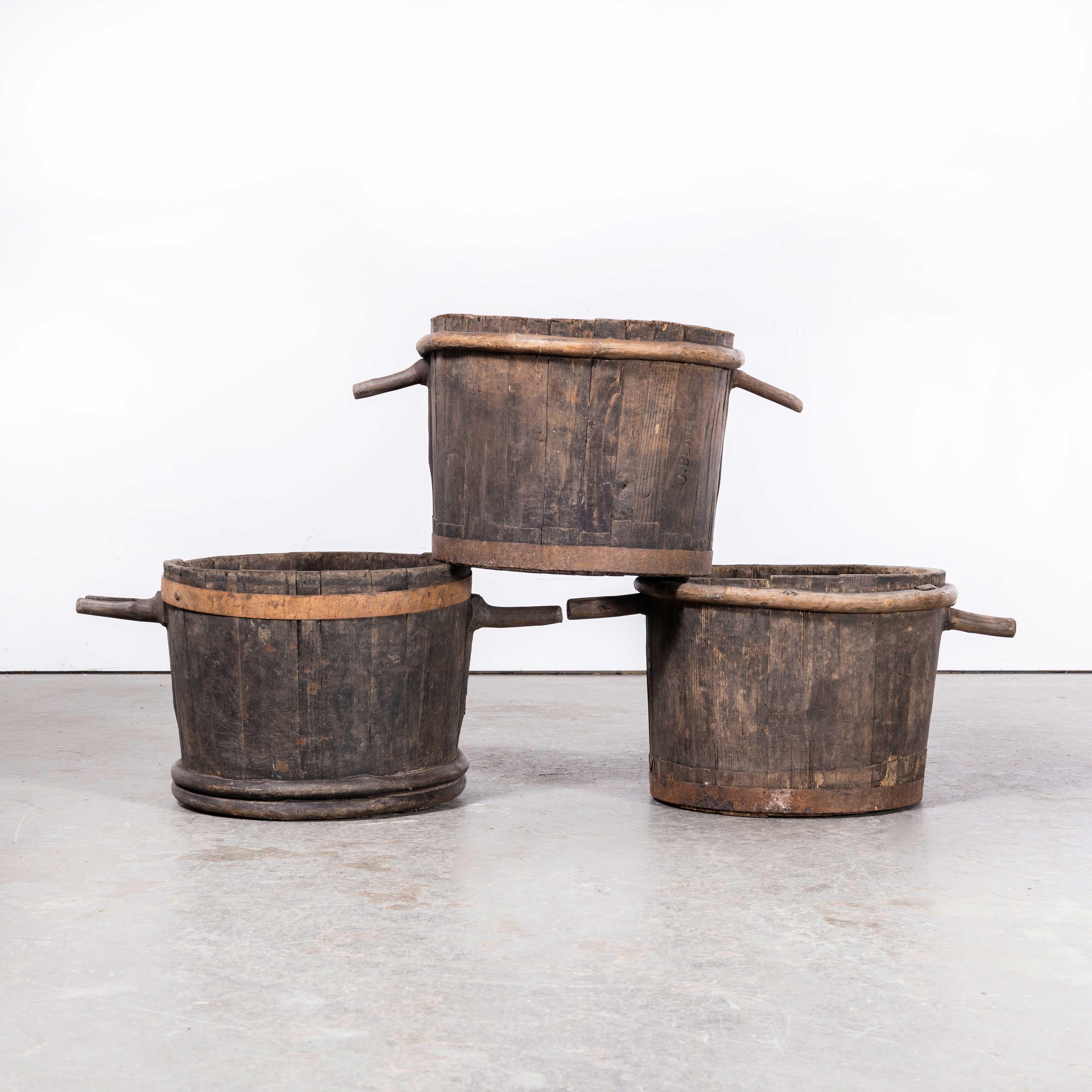 1940s Original French Grape Vigneron Tubs - Set of Three In Good Condition In Hook, Hampshire