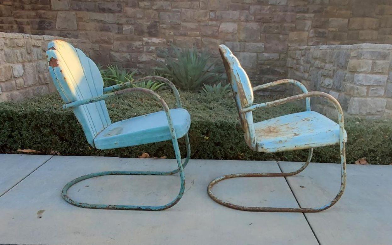 1940s Original Iron Clamshell Shellback Patio Lawn Chairs Mid Century Modern  For Sale 1