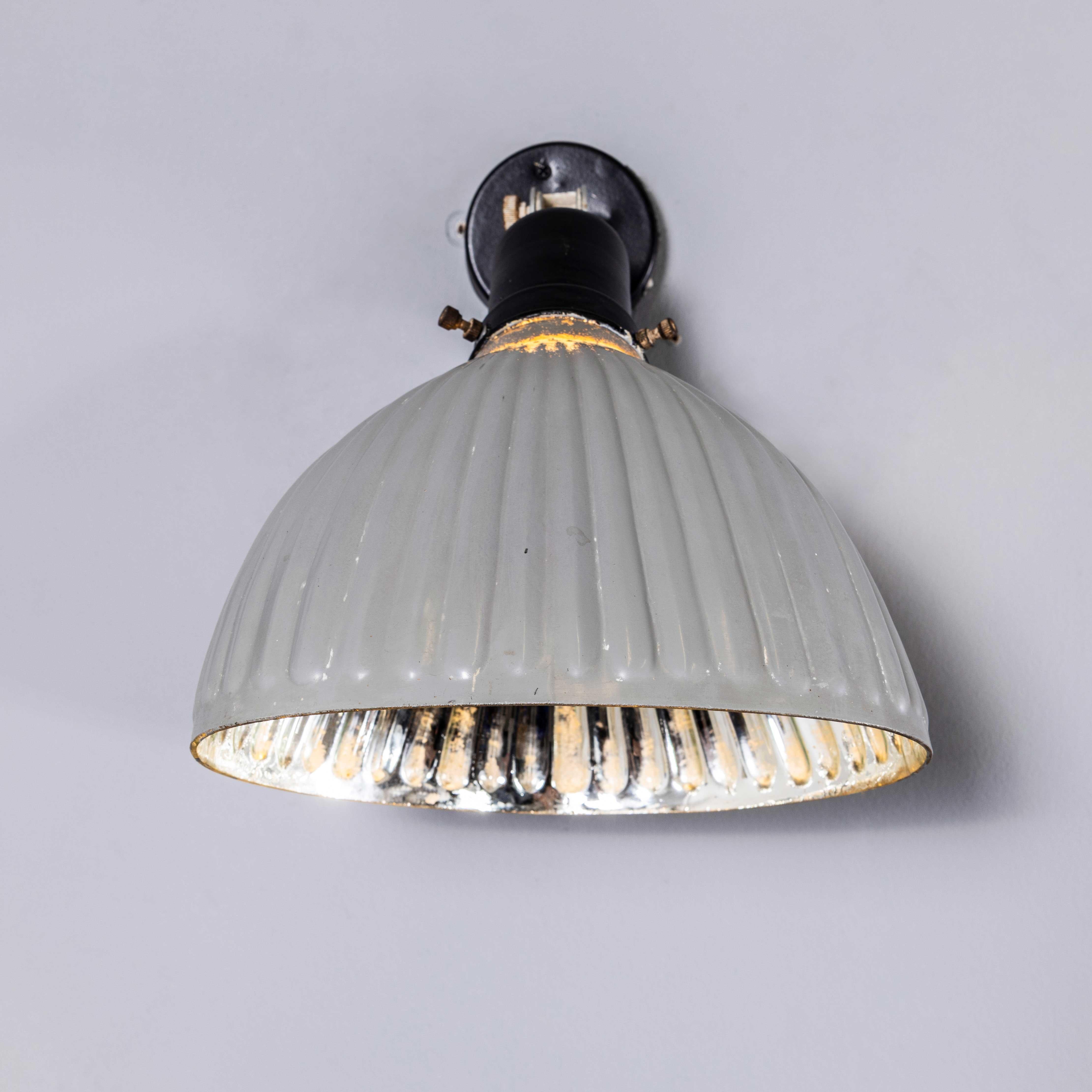 Lámparas de Pared y Techo Regulables de Vidrio de Mercurio Originales de 1940 mediados del siglo XX en venta