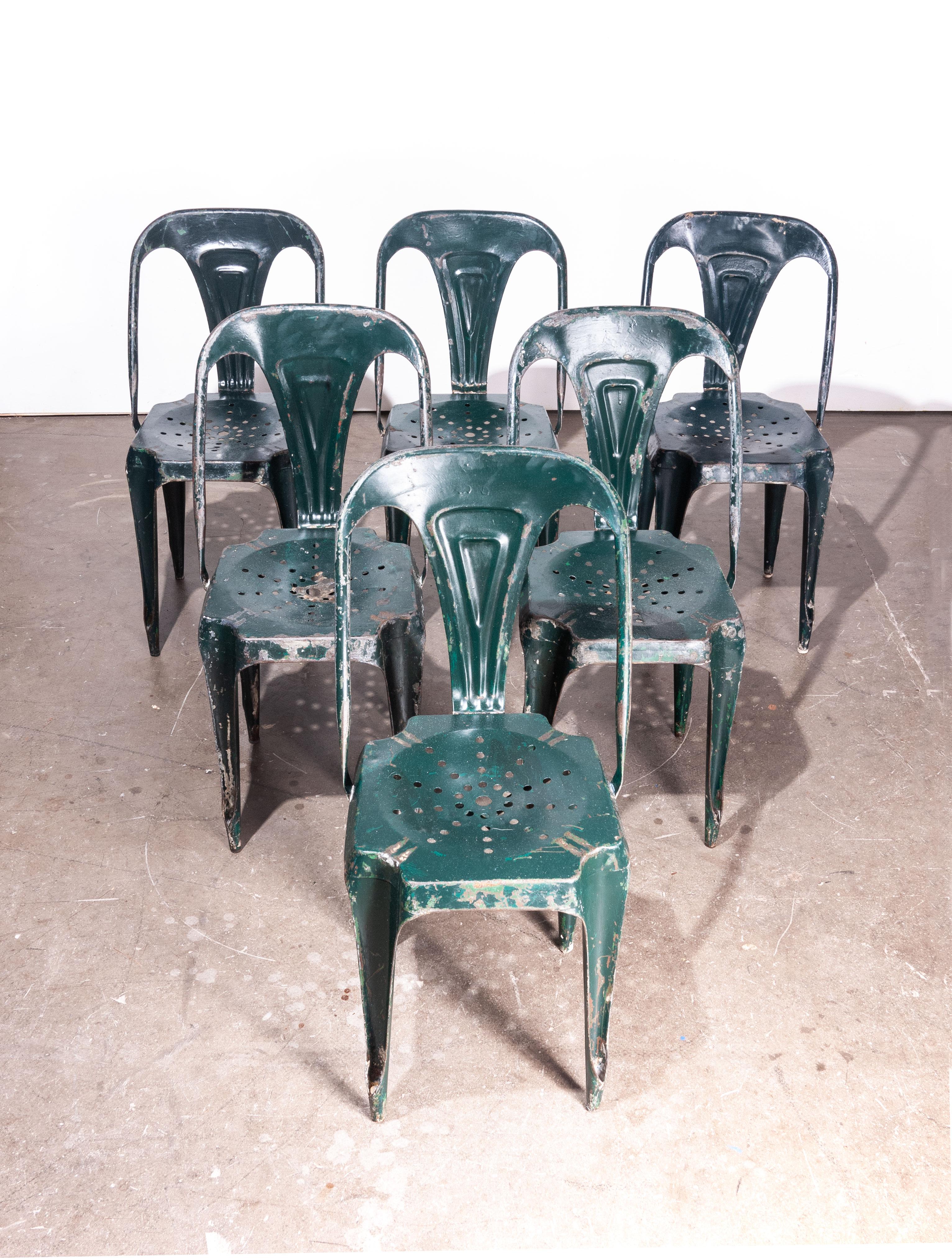 1940s original set of six French Multipl’s metal dining chairs
Rare set of six French 1940s vintage Multipl’s metal dining chairs in excellent original condition. Designed by Joseph Mathieu and made in Pierre Benite in Lyon. These chairs are an