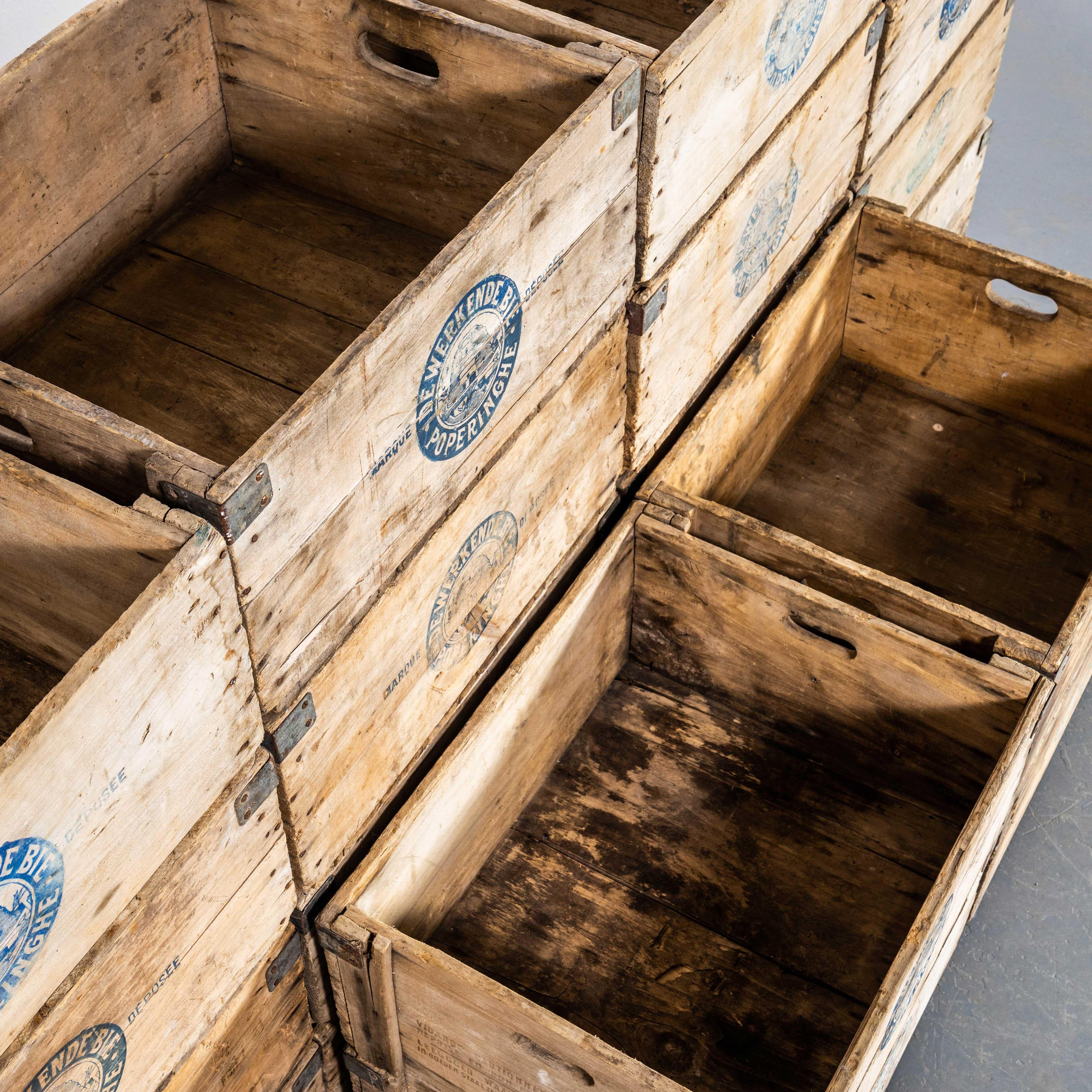 1940's Original Storage Crates By De Werkeende Bie - Poperinghe In Good Condition For Sale In Hook, Hampshire