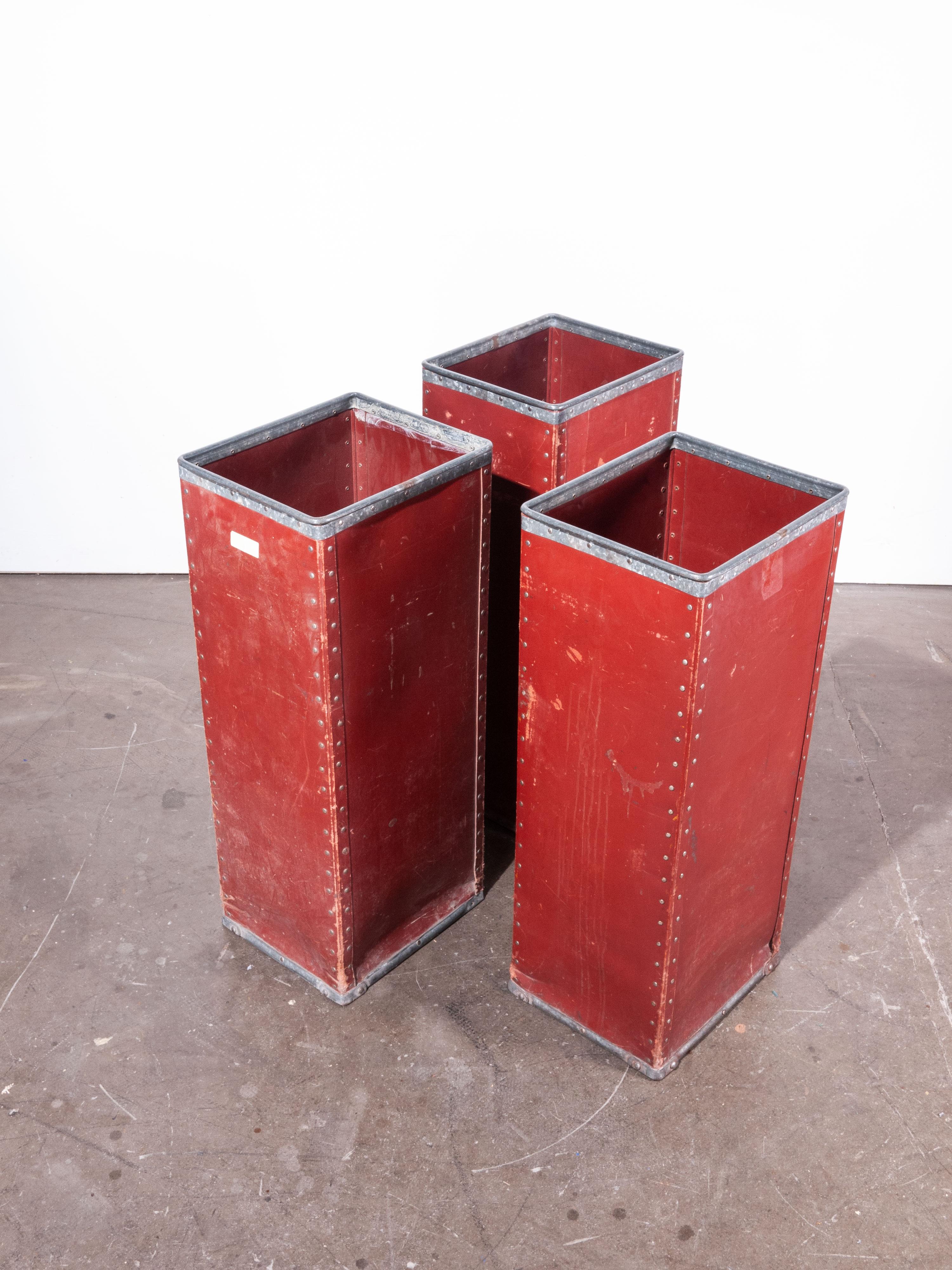 1940s original Suroy tall industrial storage boxes – One Available
1940s original Suroy tall industrial storage boxes. In 1853 the textile industrial revolution arrived in Loos, Nord France with the formation of the Esquermes factory by Alfred