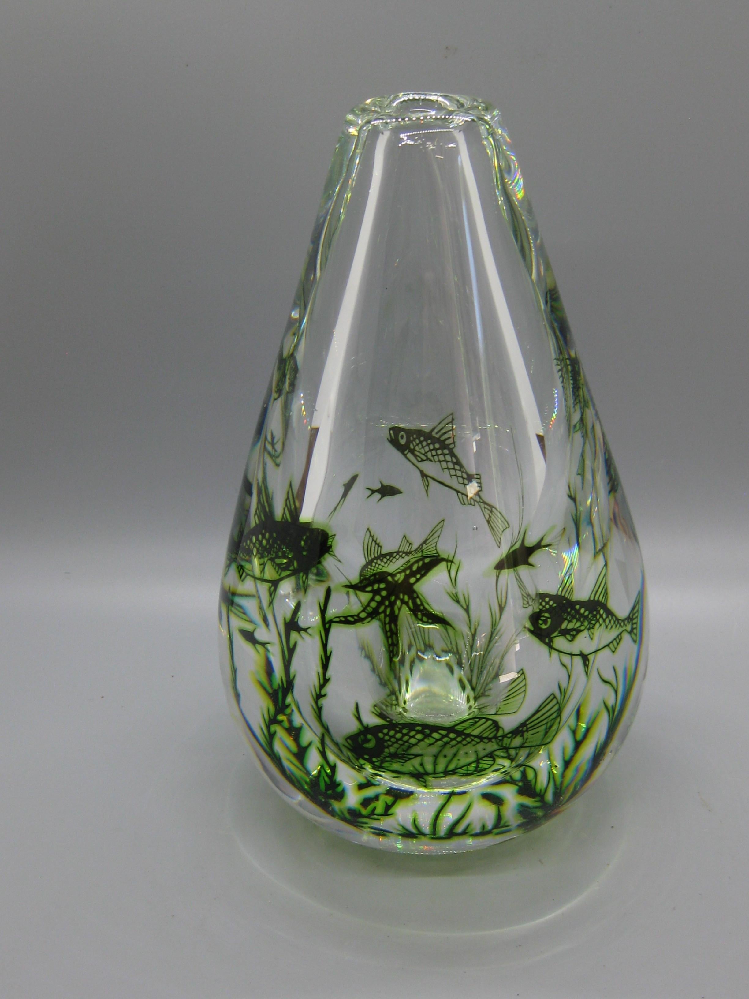 Dans les années 1940, Vase en verre d'art Orrefors Edward Hald Graal Fish Sculpture Fabriquée en Suède en vente 4