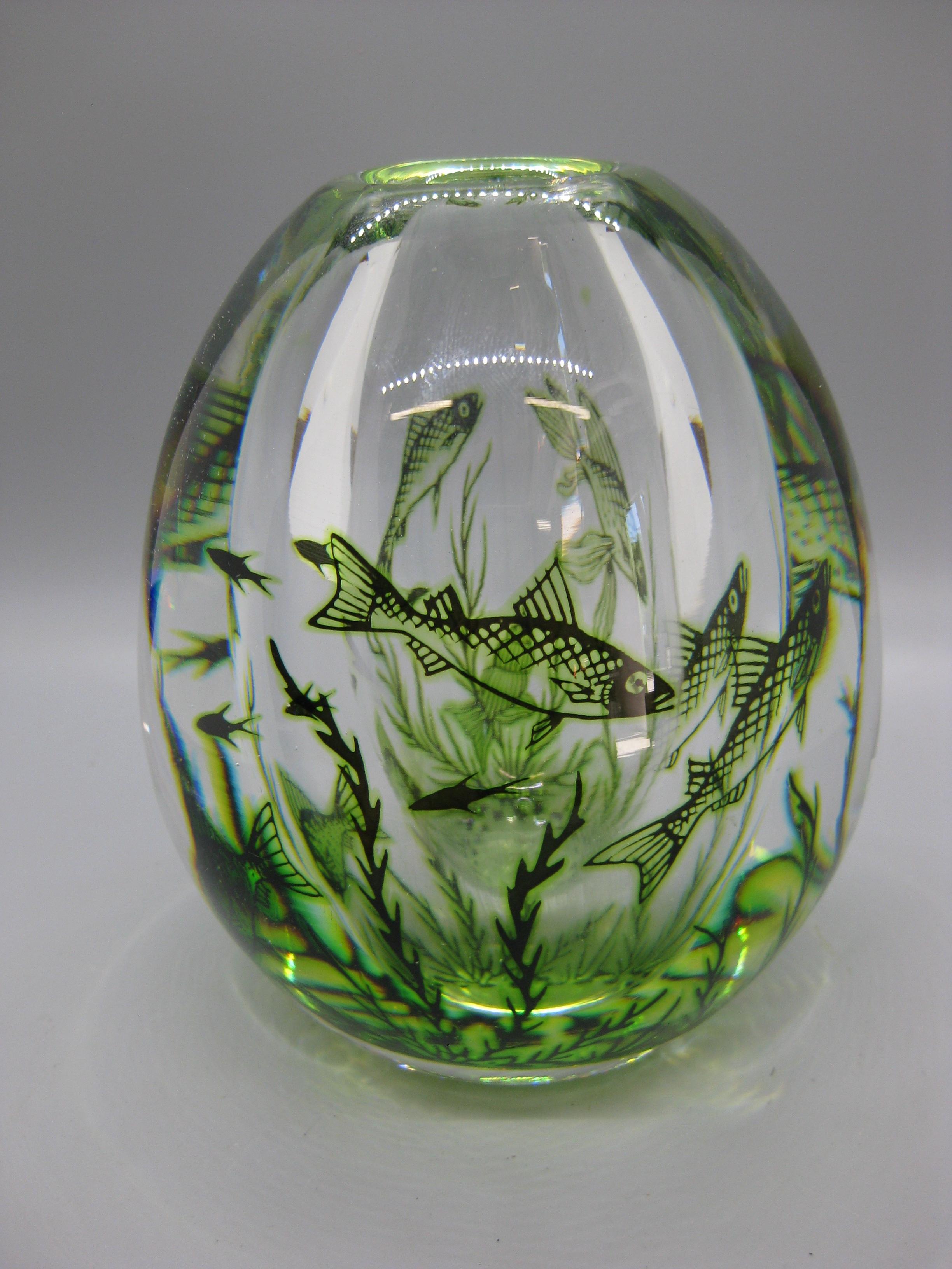 1940's Orrefors Edward Hald Graal Fish Art Glass Vase Sculpture Made in Sweden For Sale 2