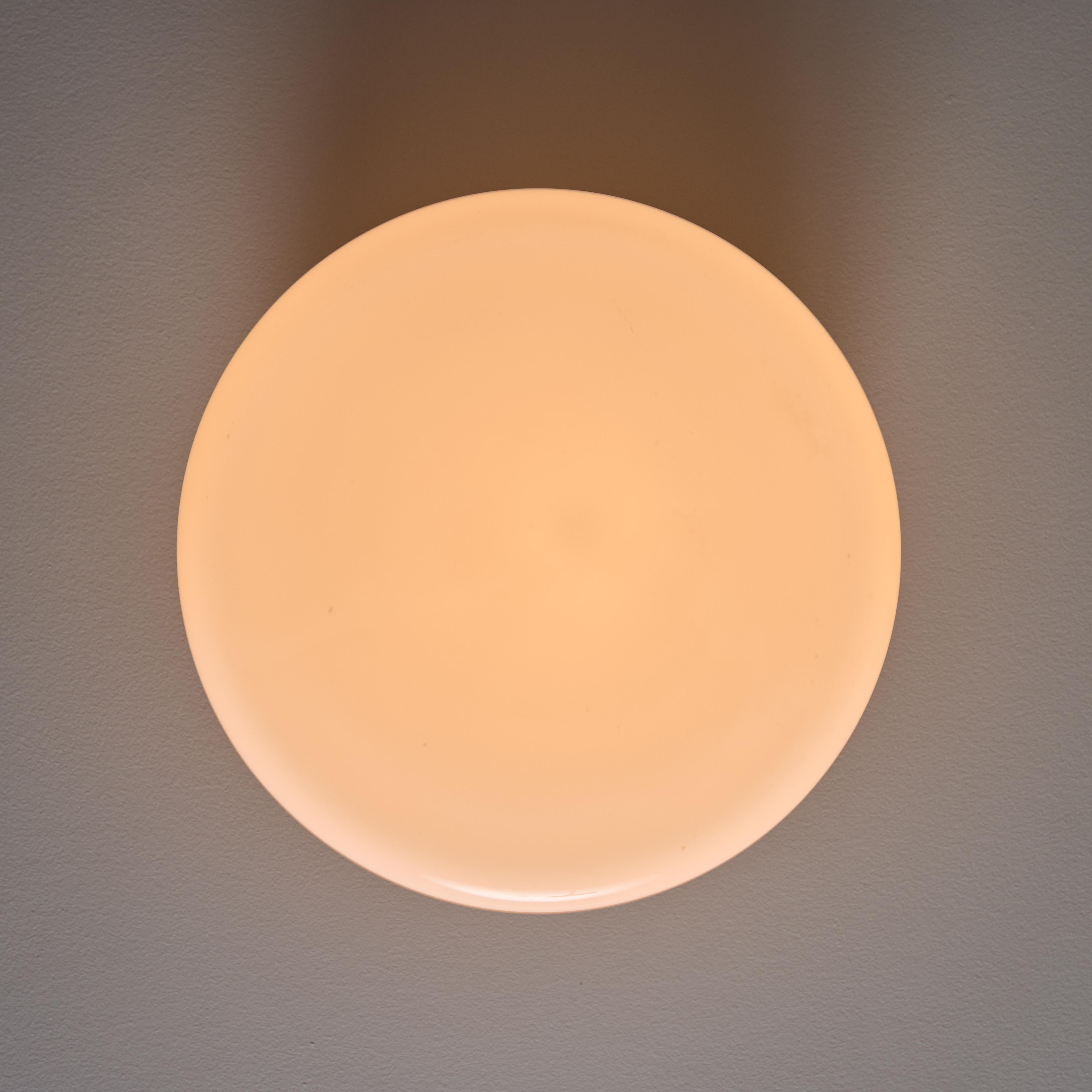 Monture encastrée Paavo Tynell modèle #2028 en verre et métal pour Taito Oy, années 1940 en vente 8