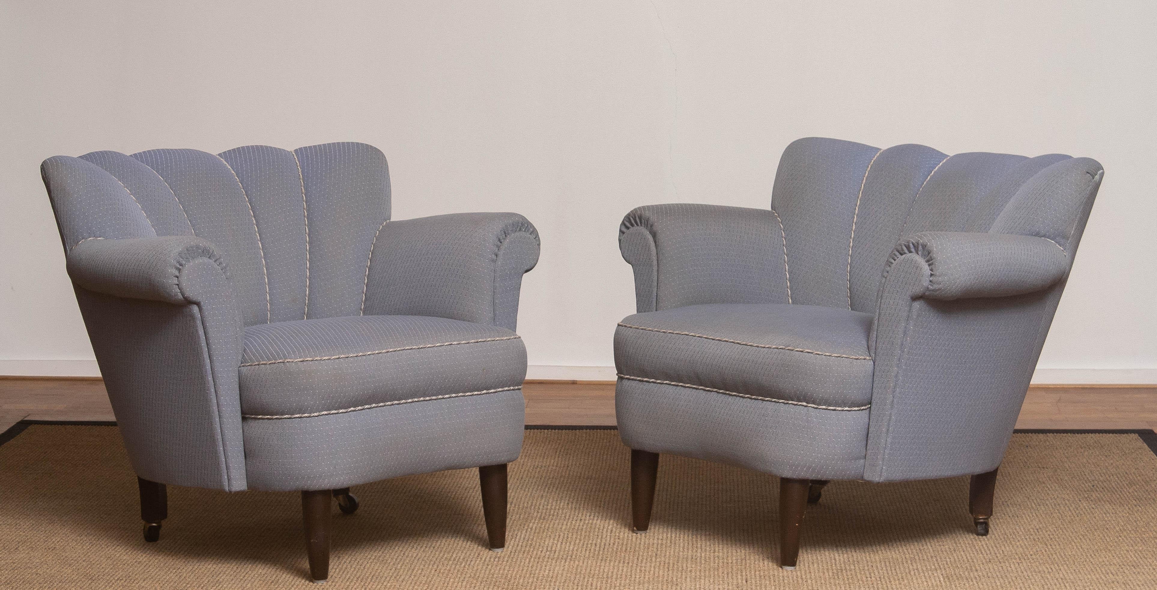 1940s Pair Carl-Johan Boman Attributed Shell Back Chairs for Re-Upholstery In Good Condition In Silvolde, Gelderland