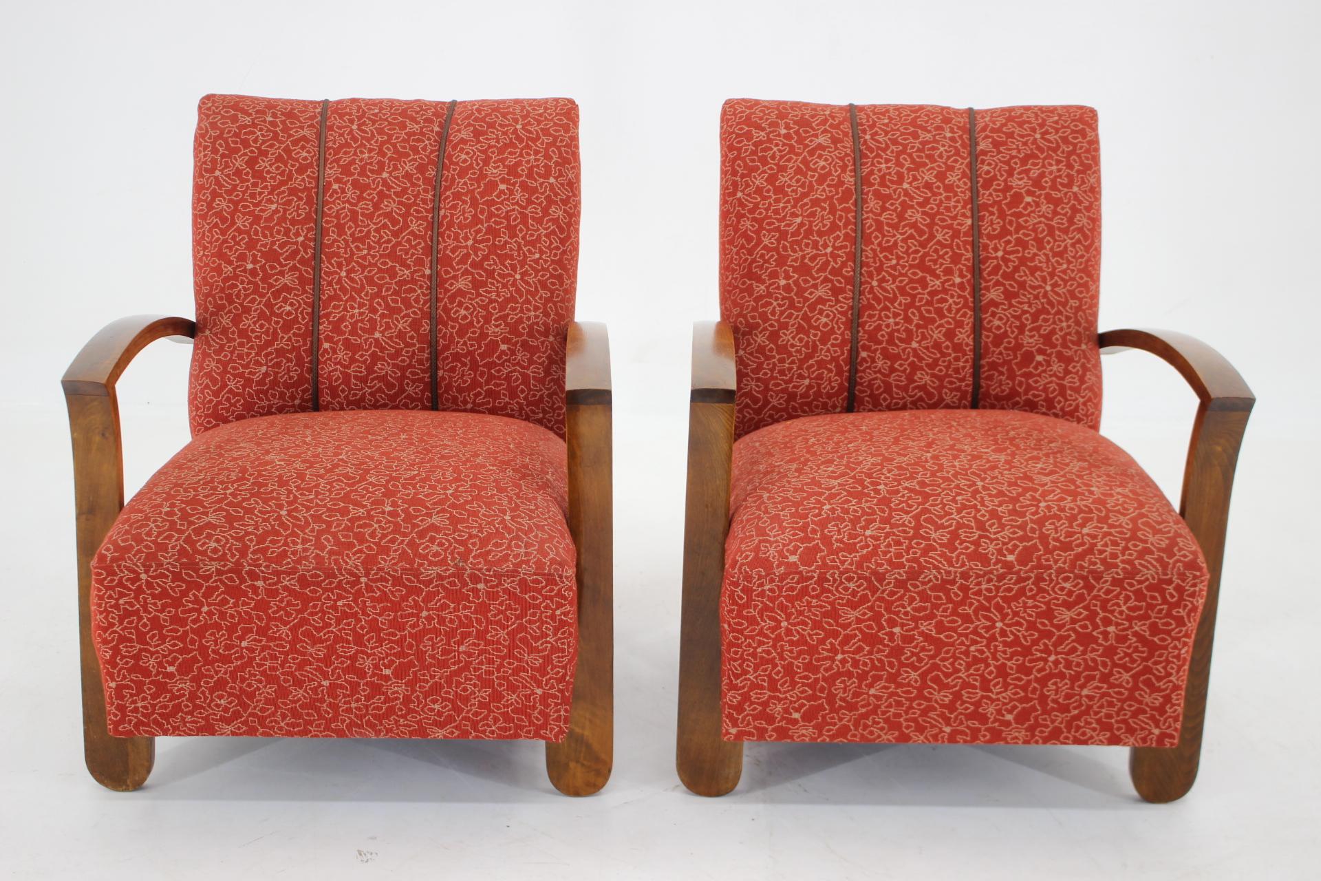 Zwei Art-déco-Sessel aus den 1940er Jahren, Tschechoslowakei (Mitte des 20. Jahrhunderts)