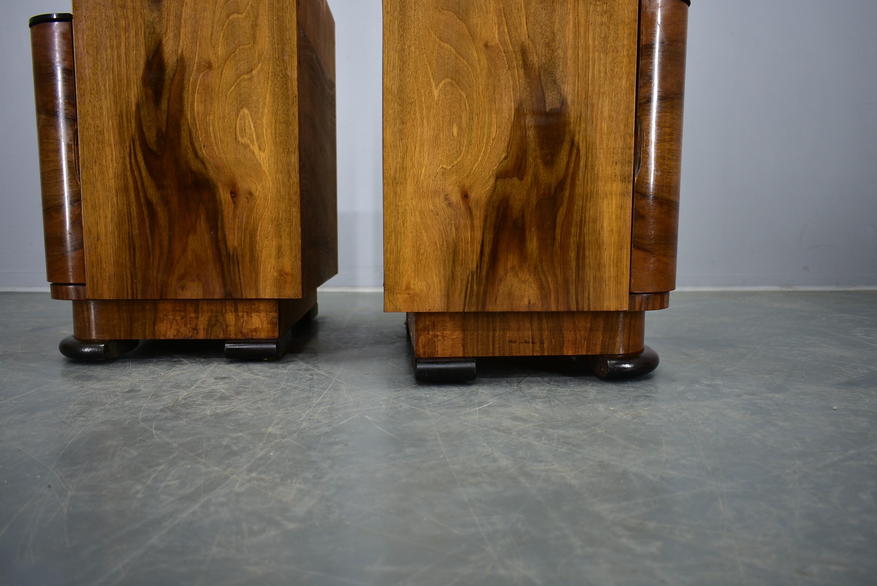 1940s Pair of Art Deco Bedside Tables, Czechoslovakia For Sale 7