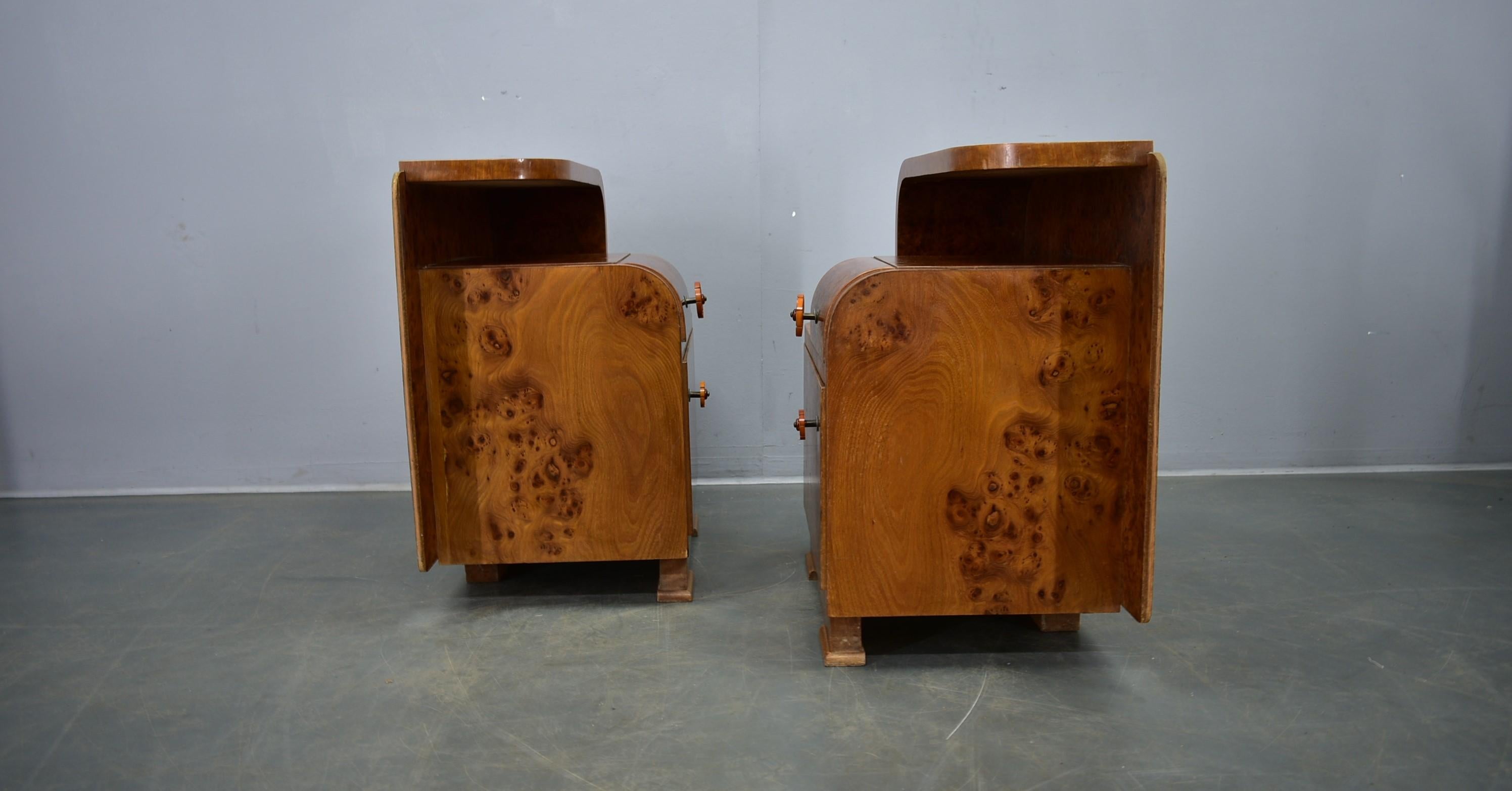 1940s Pair of Art Deco Bedside Tables, Czechoslovakia For Sale 7