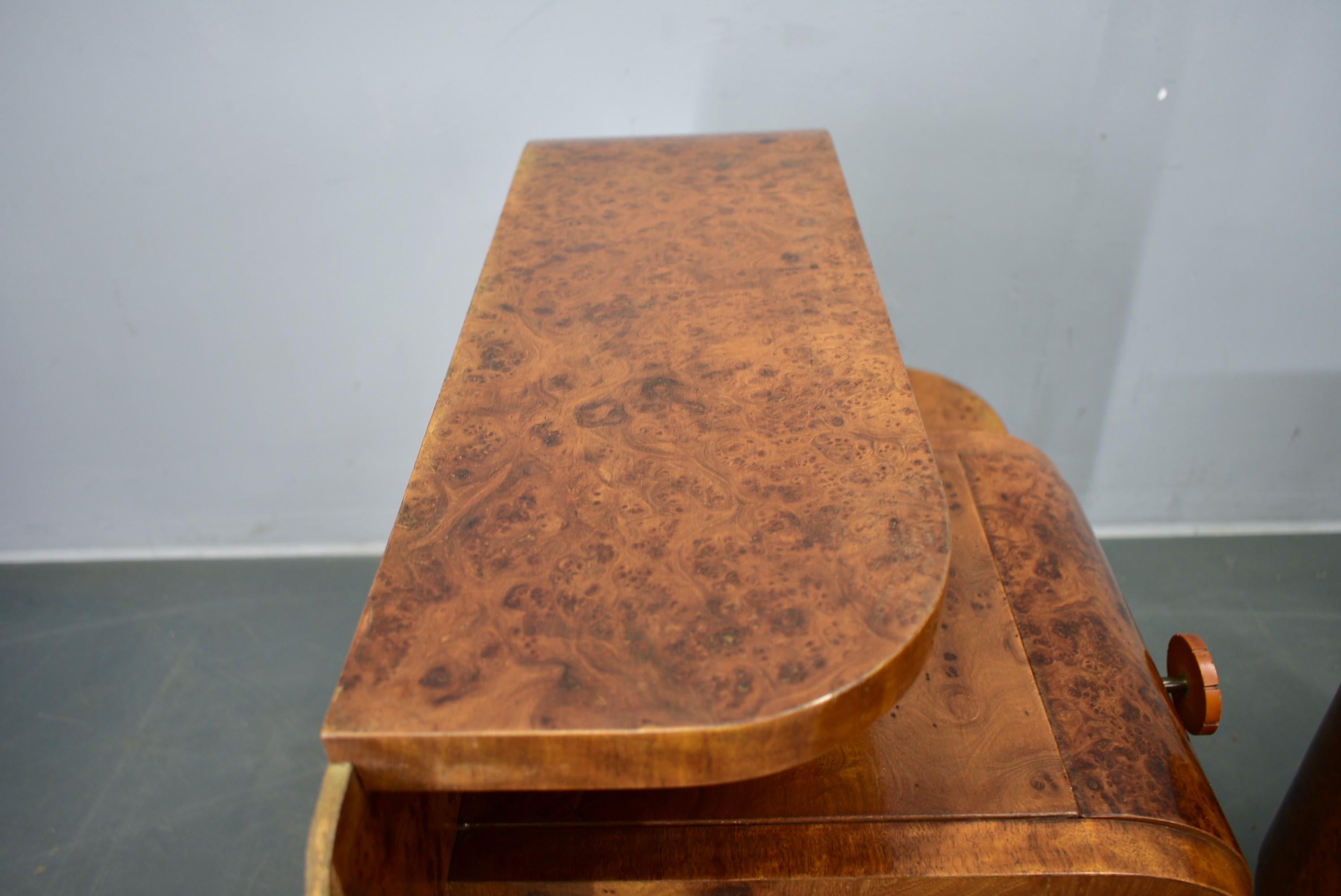 1940s Pair of Art Deco Bedside Tables, Czechoslovakia For Sale 9