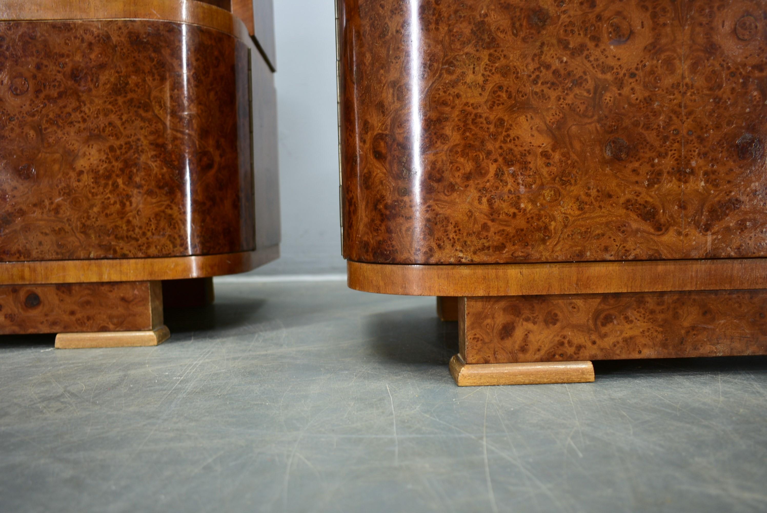 1940s Pair of Art Deco Bedside Tables, Czechoslovakia For Sale 12